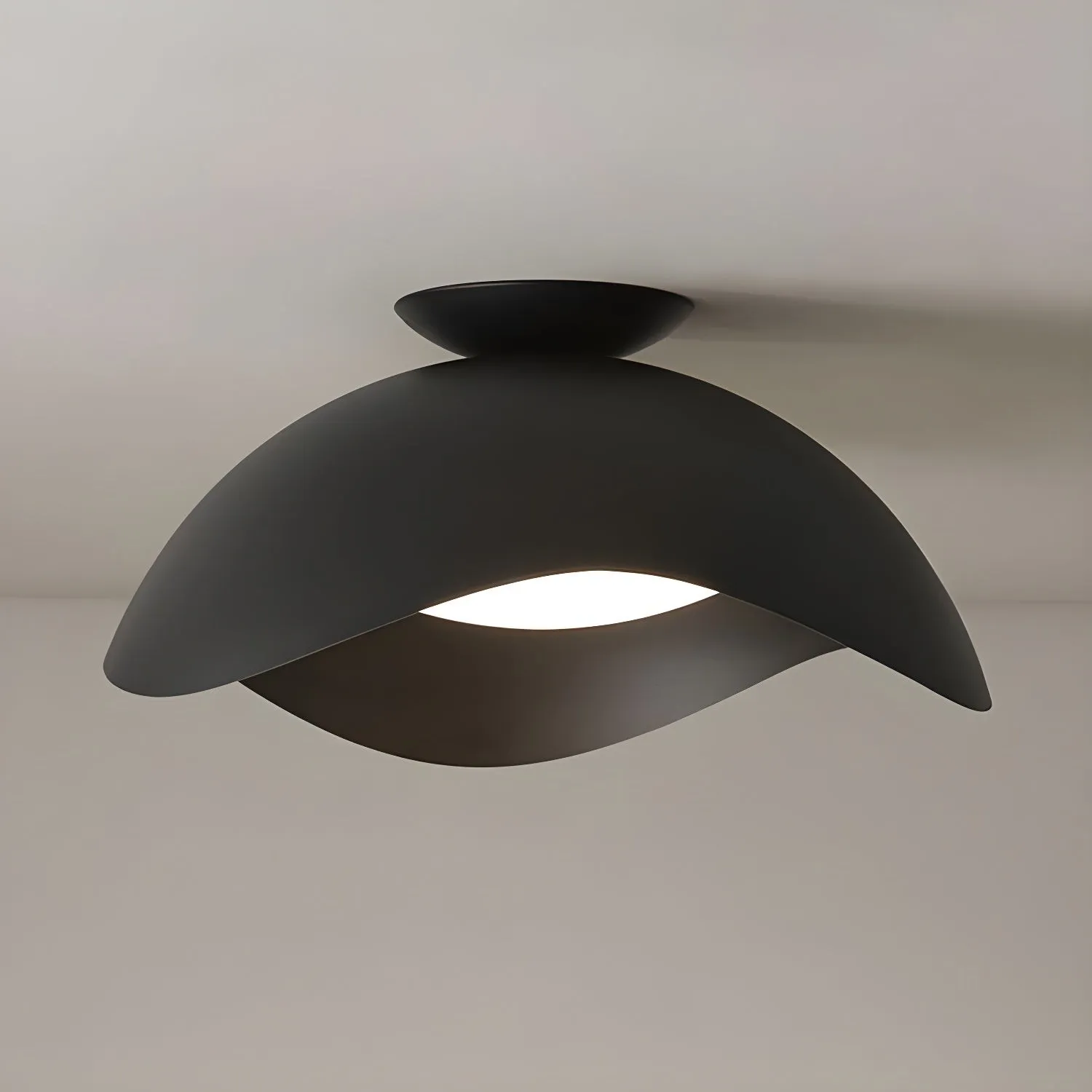 Simple Wave Ceiling Light M23
