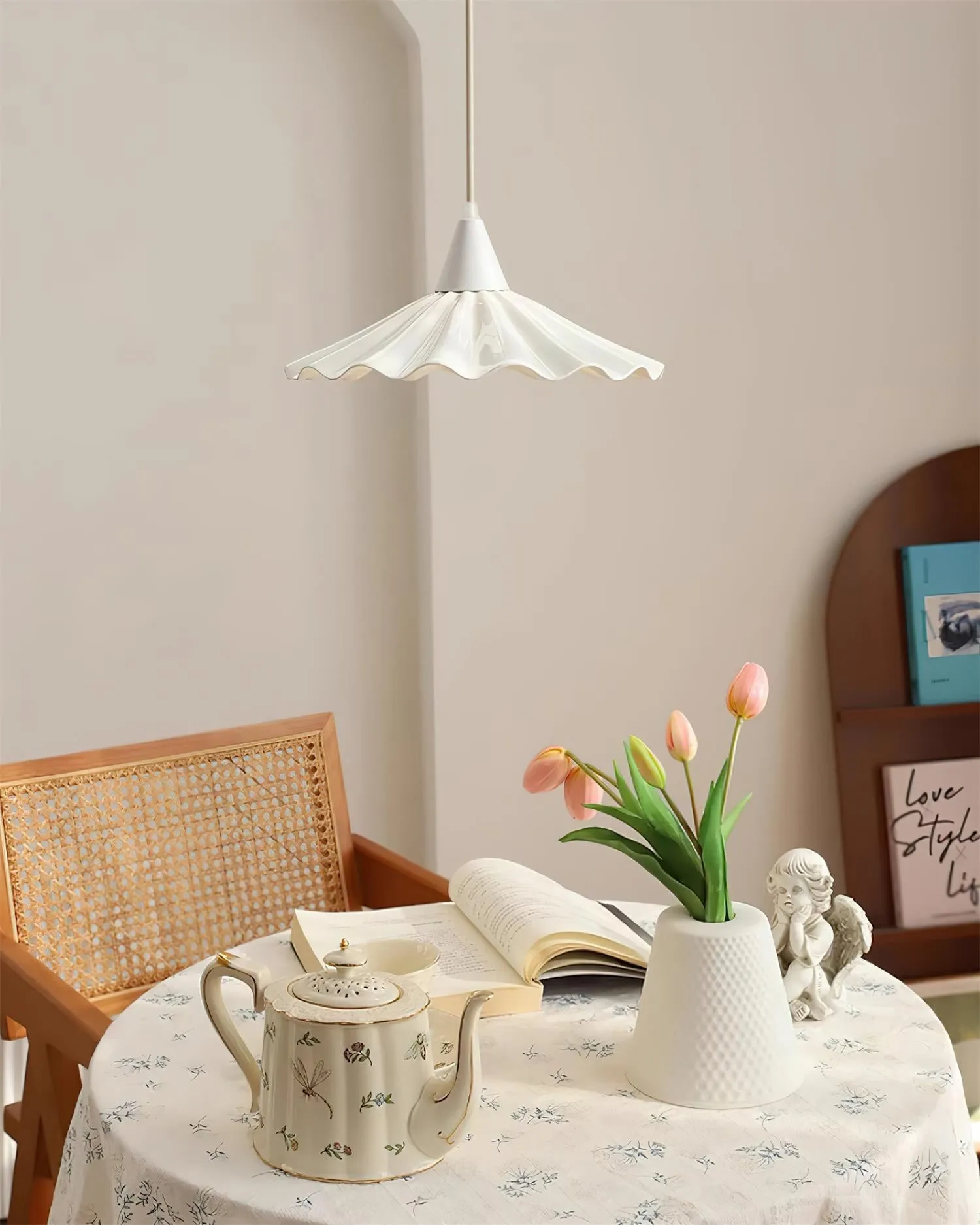 Ruffles Pendant Lamp P016