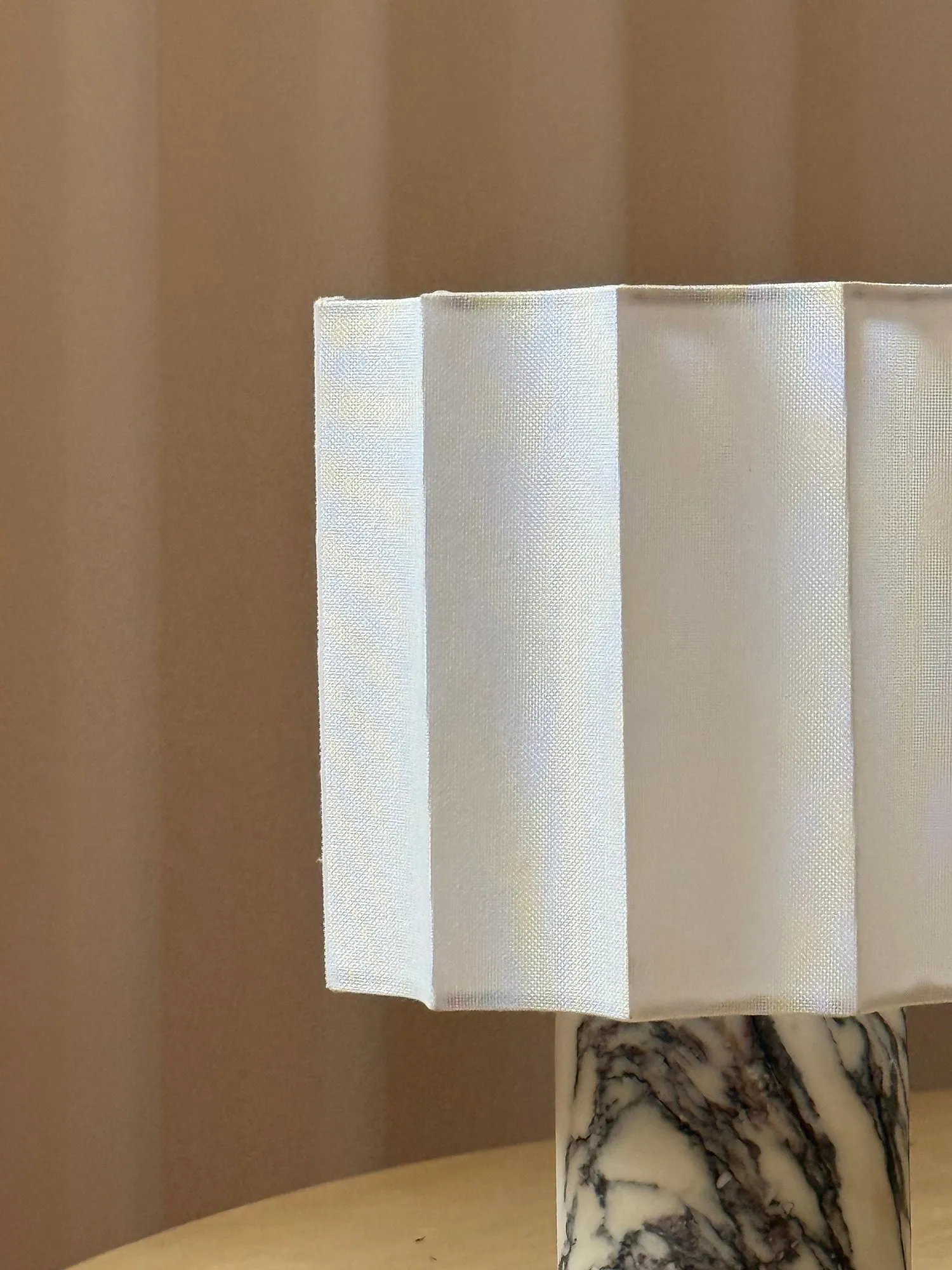 Valli Table Lamp D668