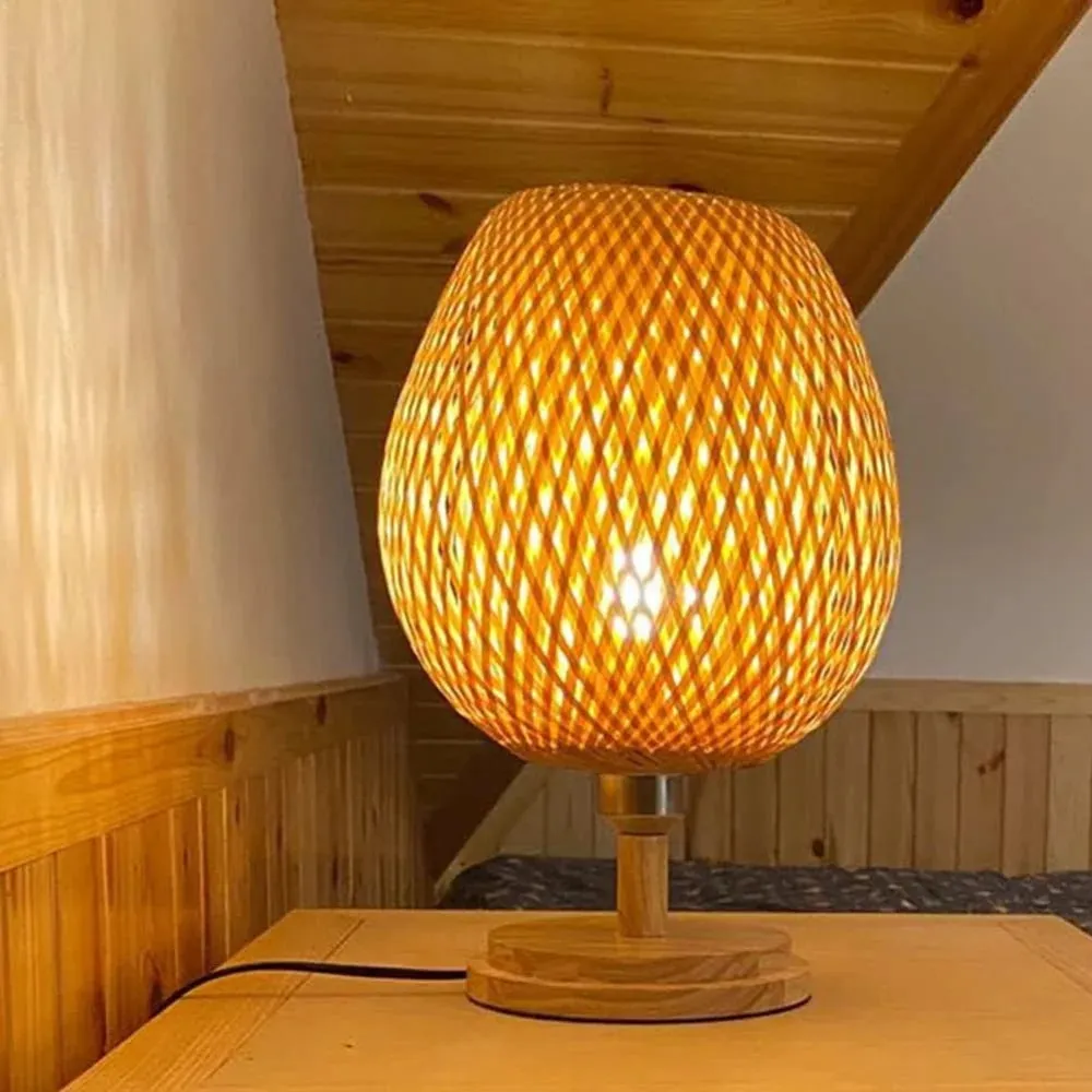 Handcrafted Sustainable Bamboo Table Lamp D847
