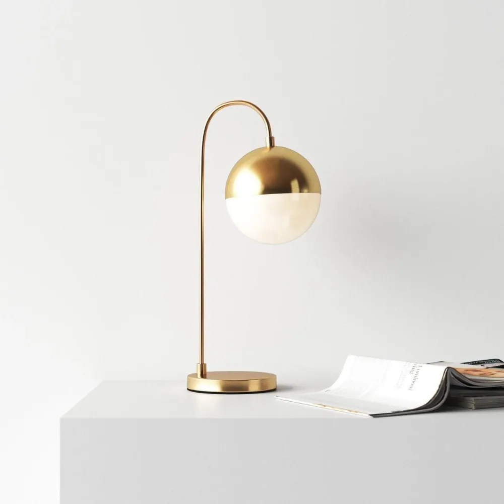 Golden Foliage Elegance Table Light D843