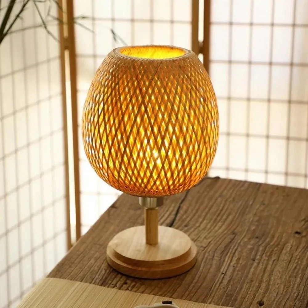 Handcrafted Sustainable Bamboo Table Lamp D847