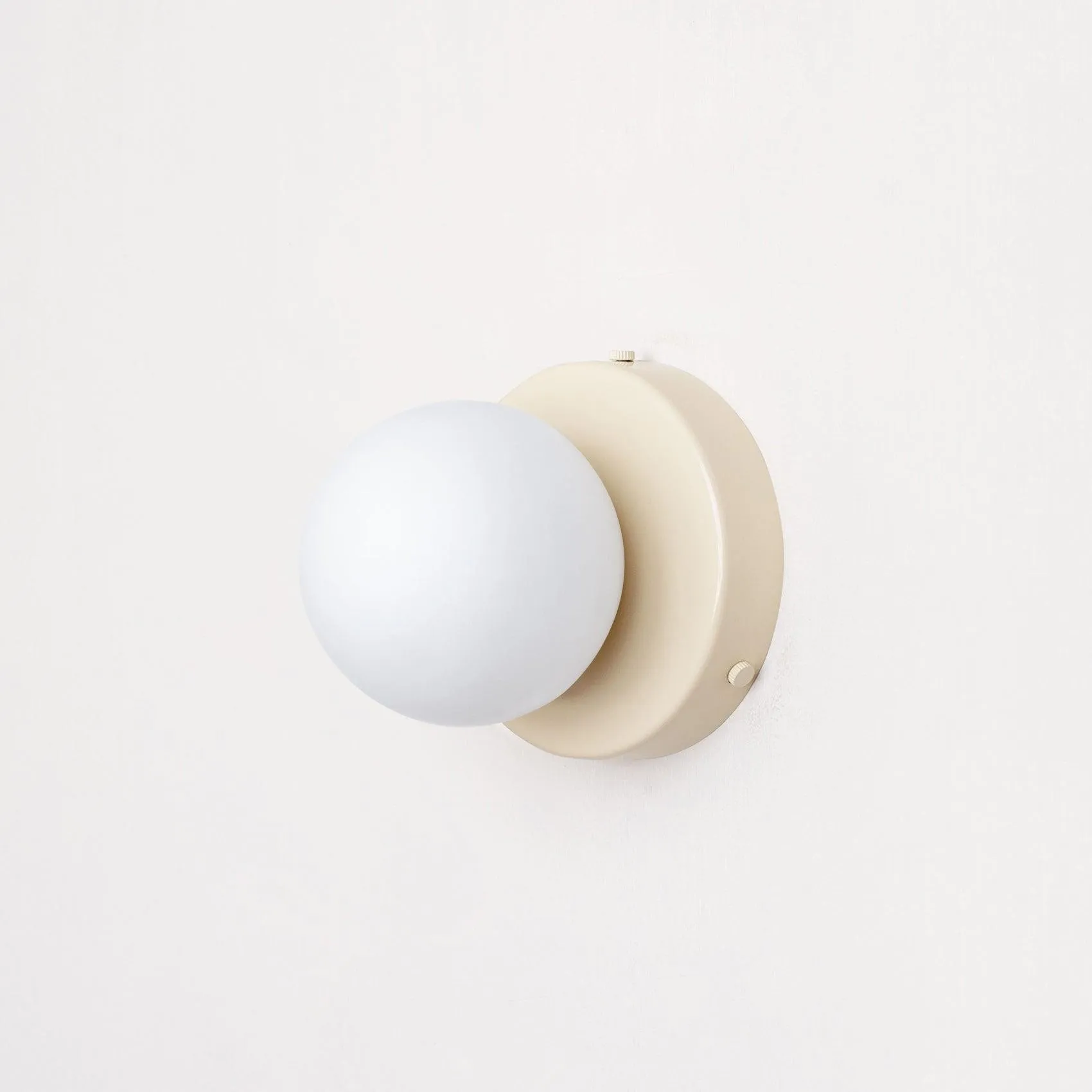 Nuvol Wall Lamp T192