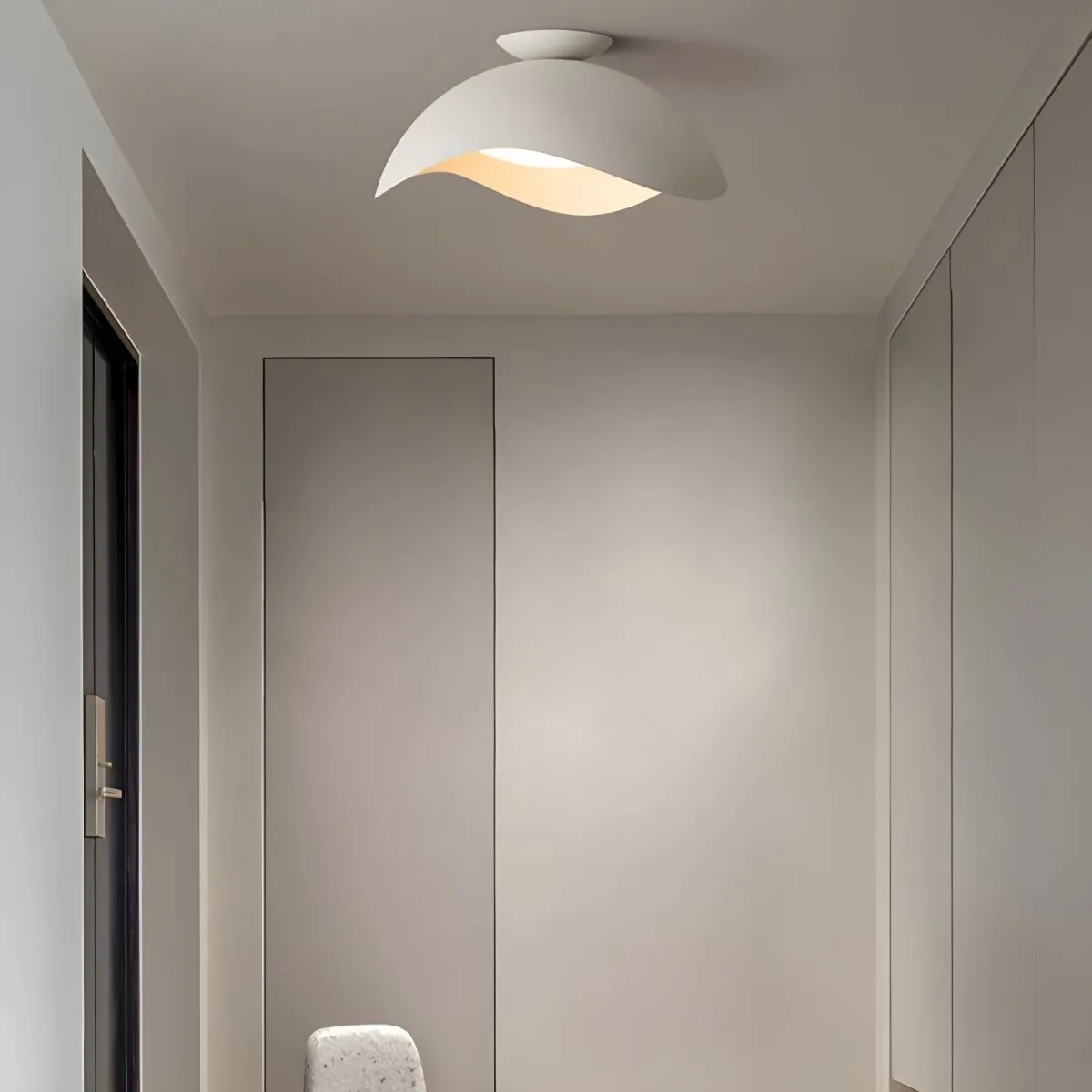 Simple Wave Ceiling Light M23