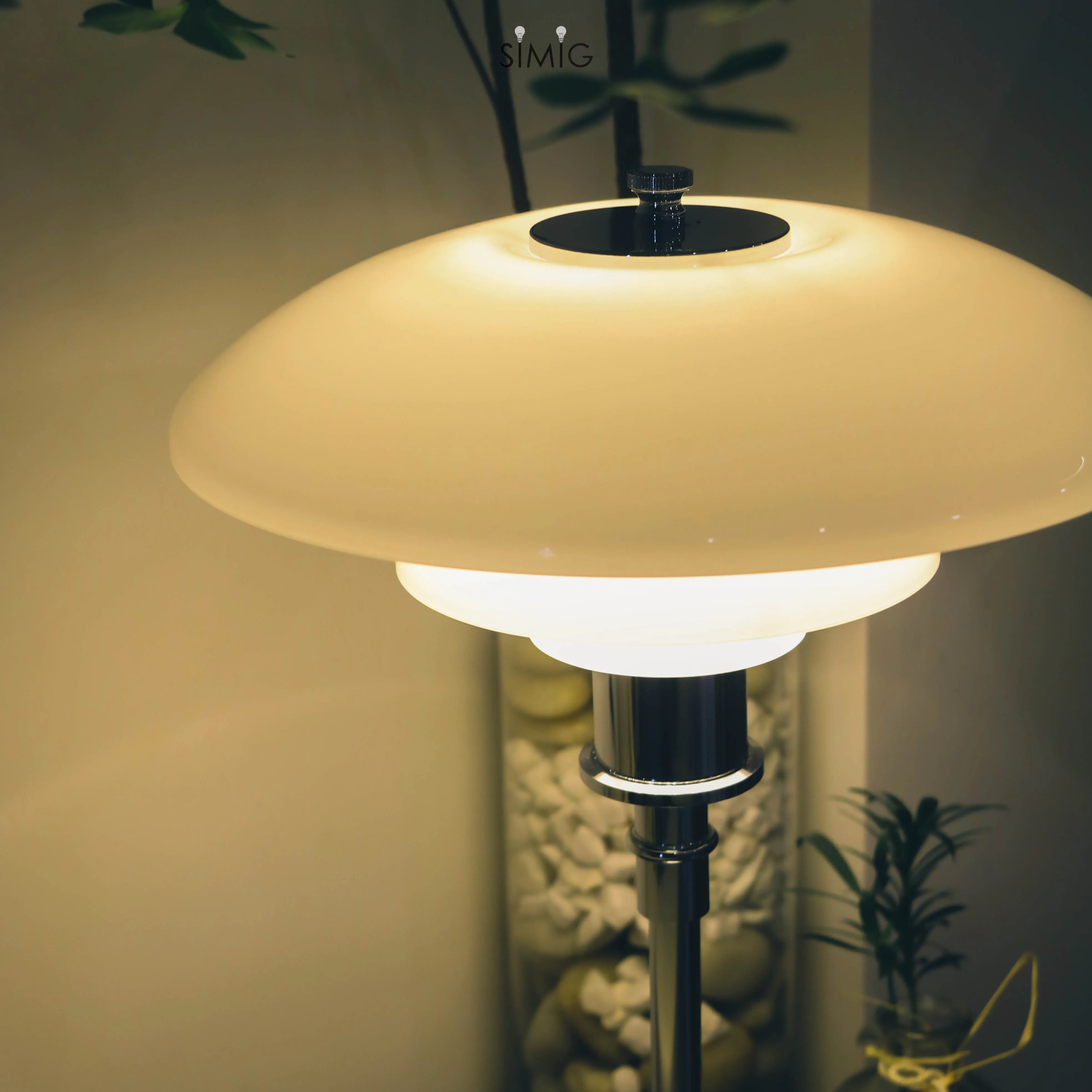 Danish Disc Multilayer Metal Table Lamp