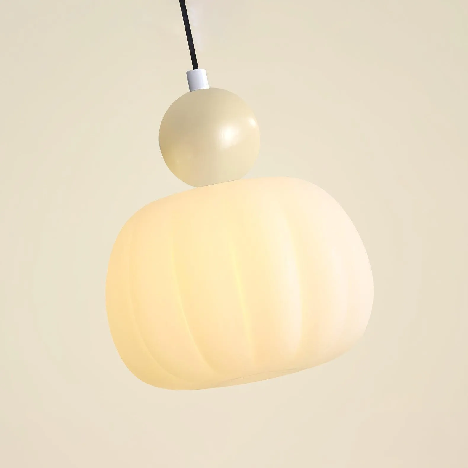 French Vintage Cream Pendant Lamp M129