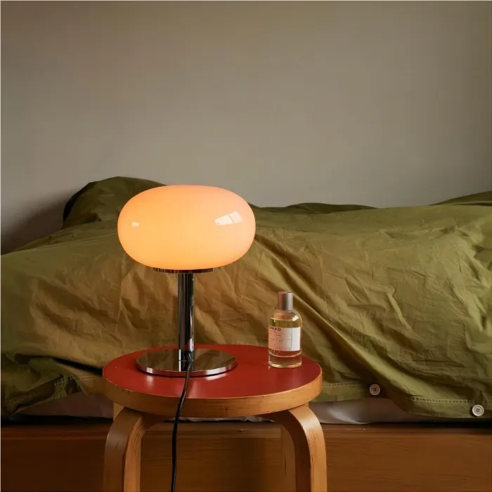 Minimalist Bauhaus Glass Table Lamp S20