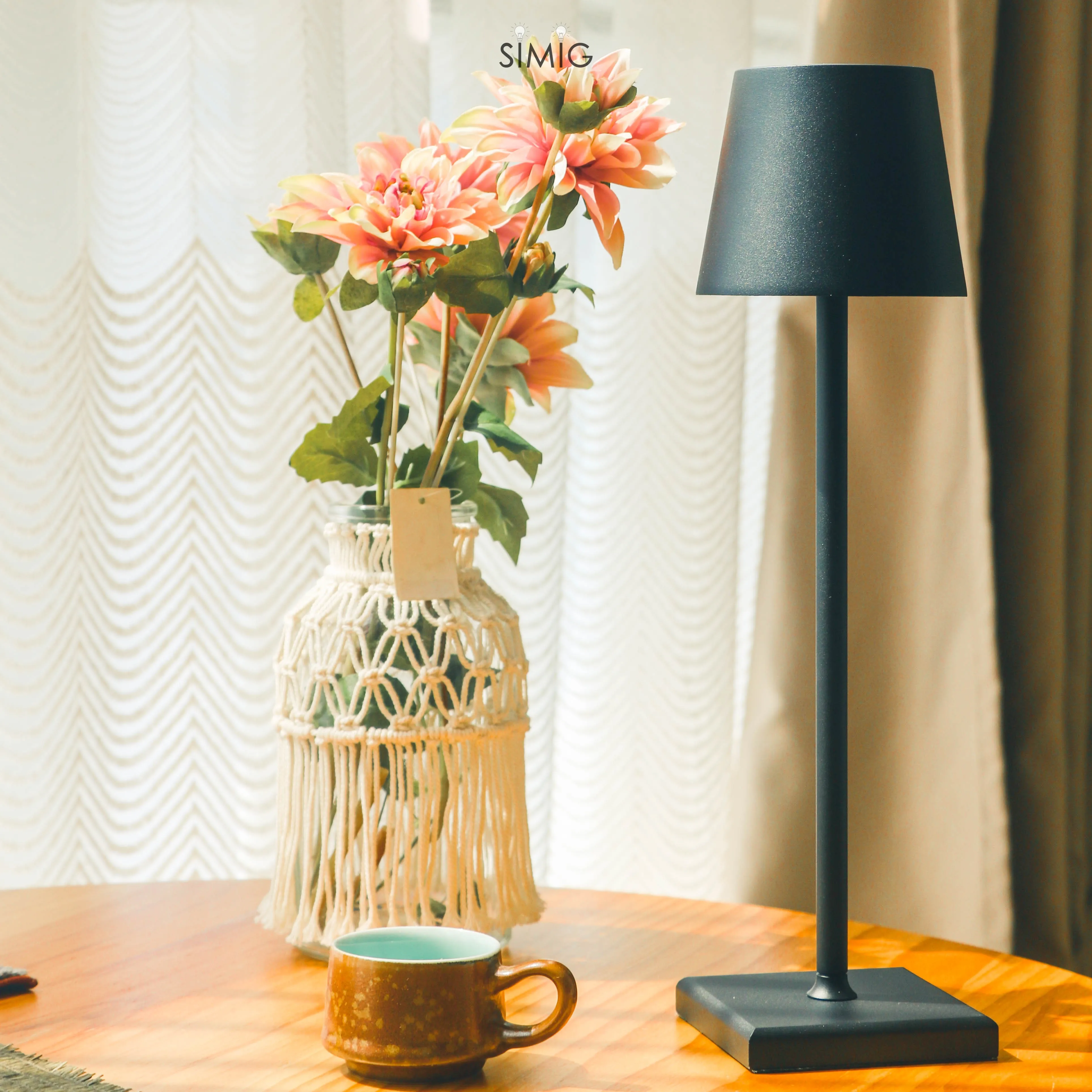 Cordless Rechargeable LED Table Lamp S11