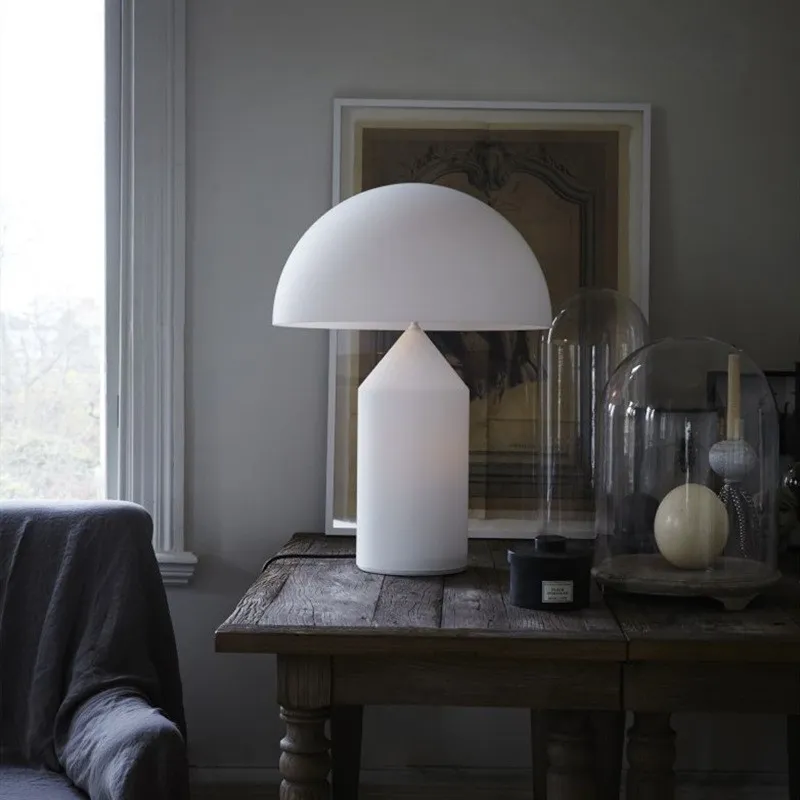 Modern Mushroom Metal Table Lamp for Bedroom