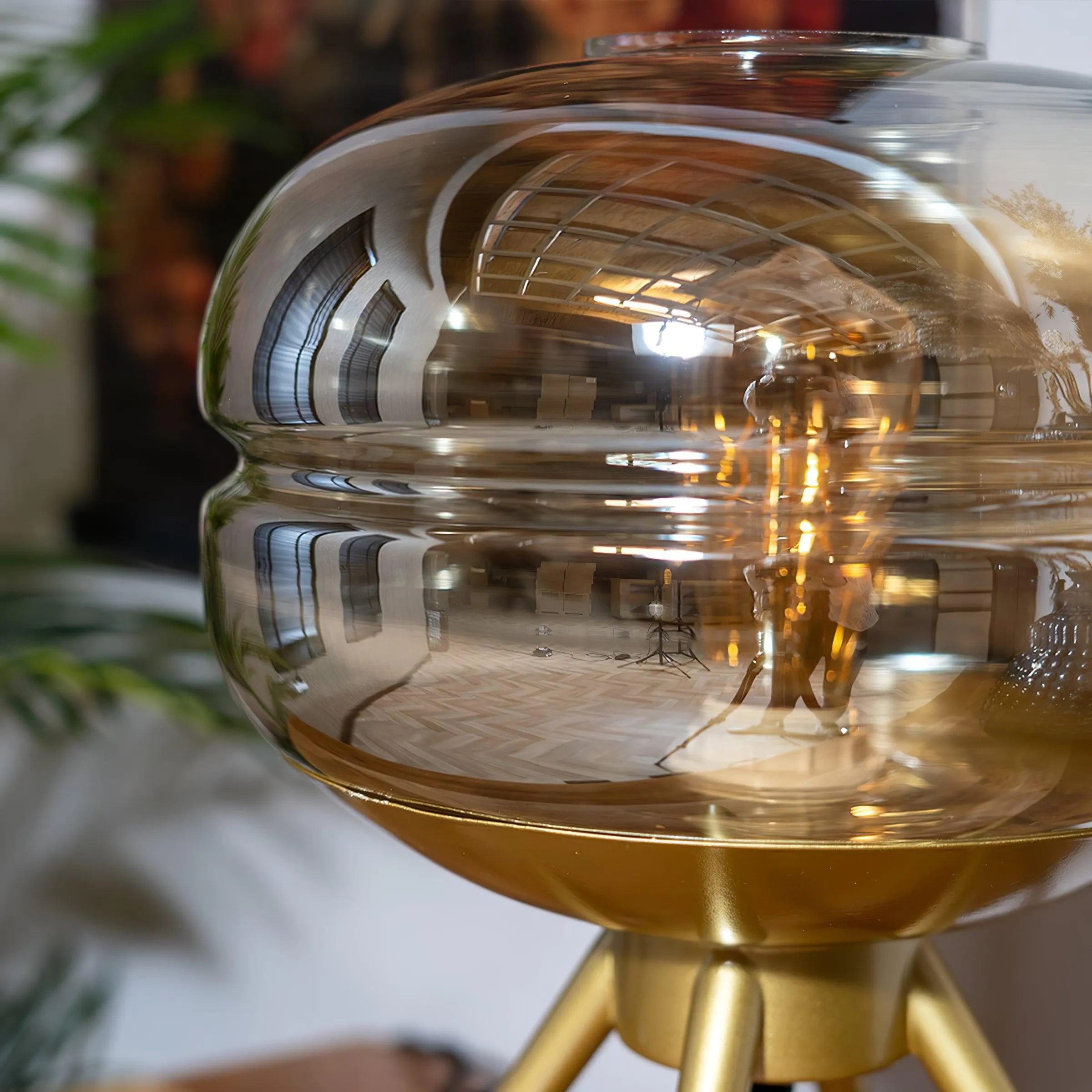 Luxury Personality Colored Glass Cover Tall Table Lamp M234