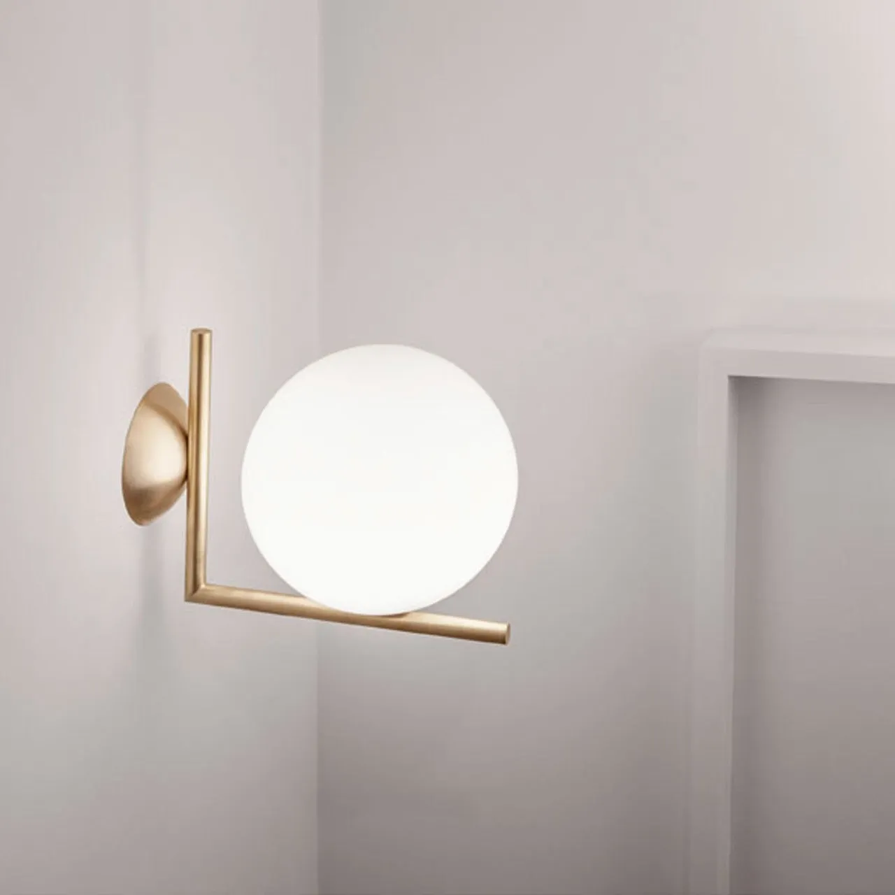 Stylish Glass Globe Wall Light/Ceiling Light S62