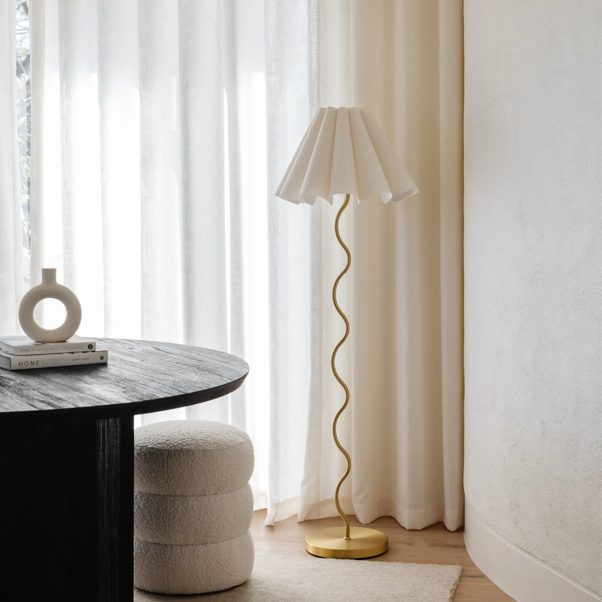 Cora Floor Lamp D705