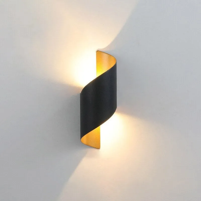 Modern Curl Twisted LED Wall Light M137