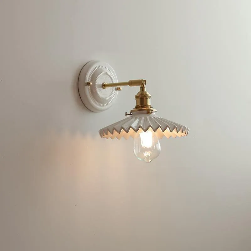 Vintage Ceramic & Brass Wall Sconce – Elegant Lighting for Bedrooms & Hallways T265
