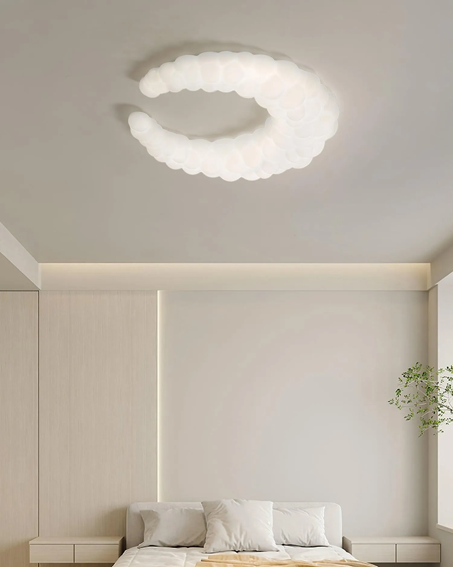 Cream Style Moon Ceiling Lamp M580
