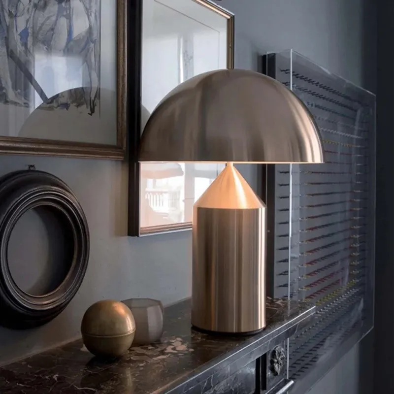 Modern Mushroom Metal Table Lamp for Bedroom
