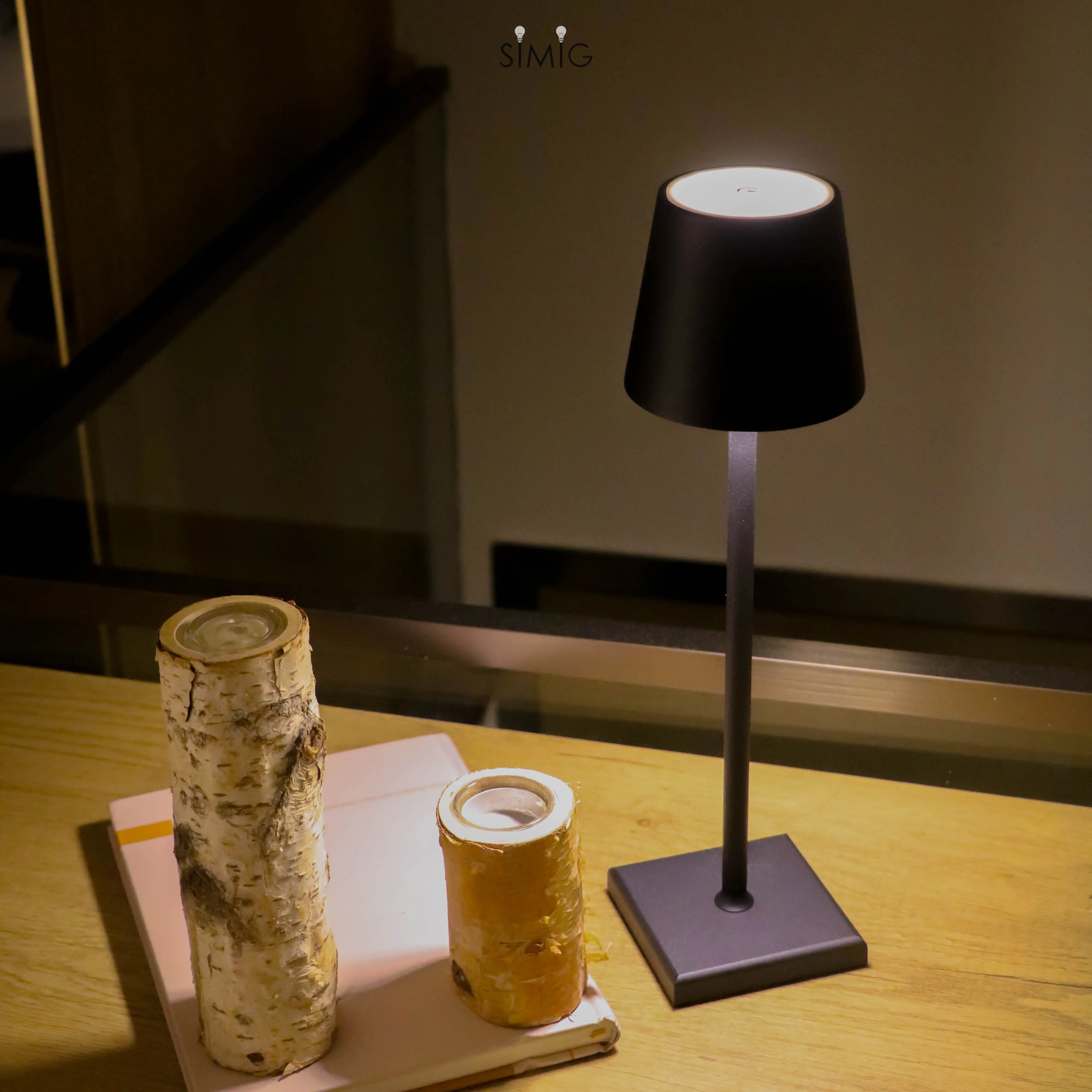 Cordless Rechargeable LED Table Lamp S11