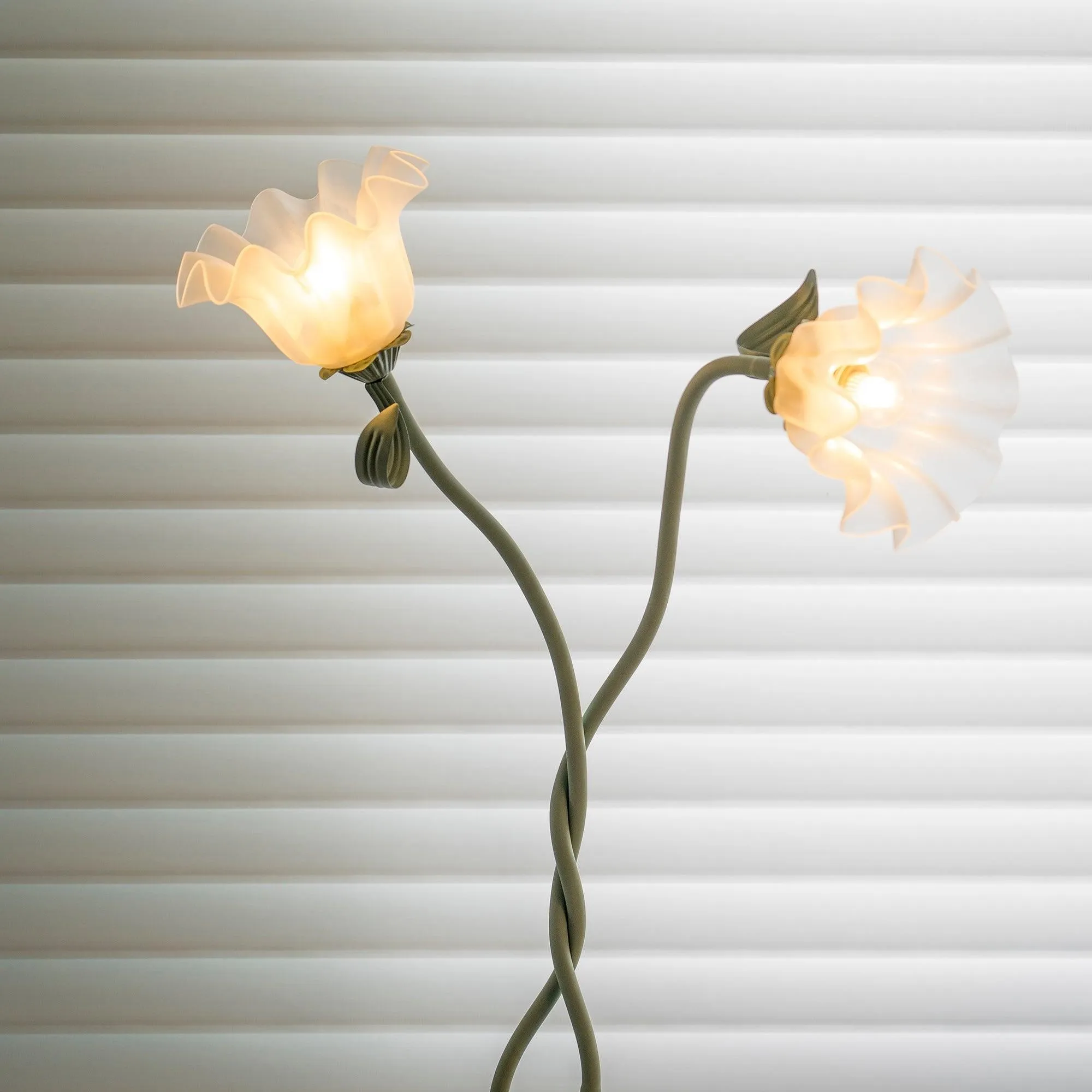 Creative Multi-Head Winding Flower Shape Floor Lamp M175