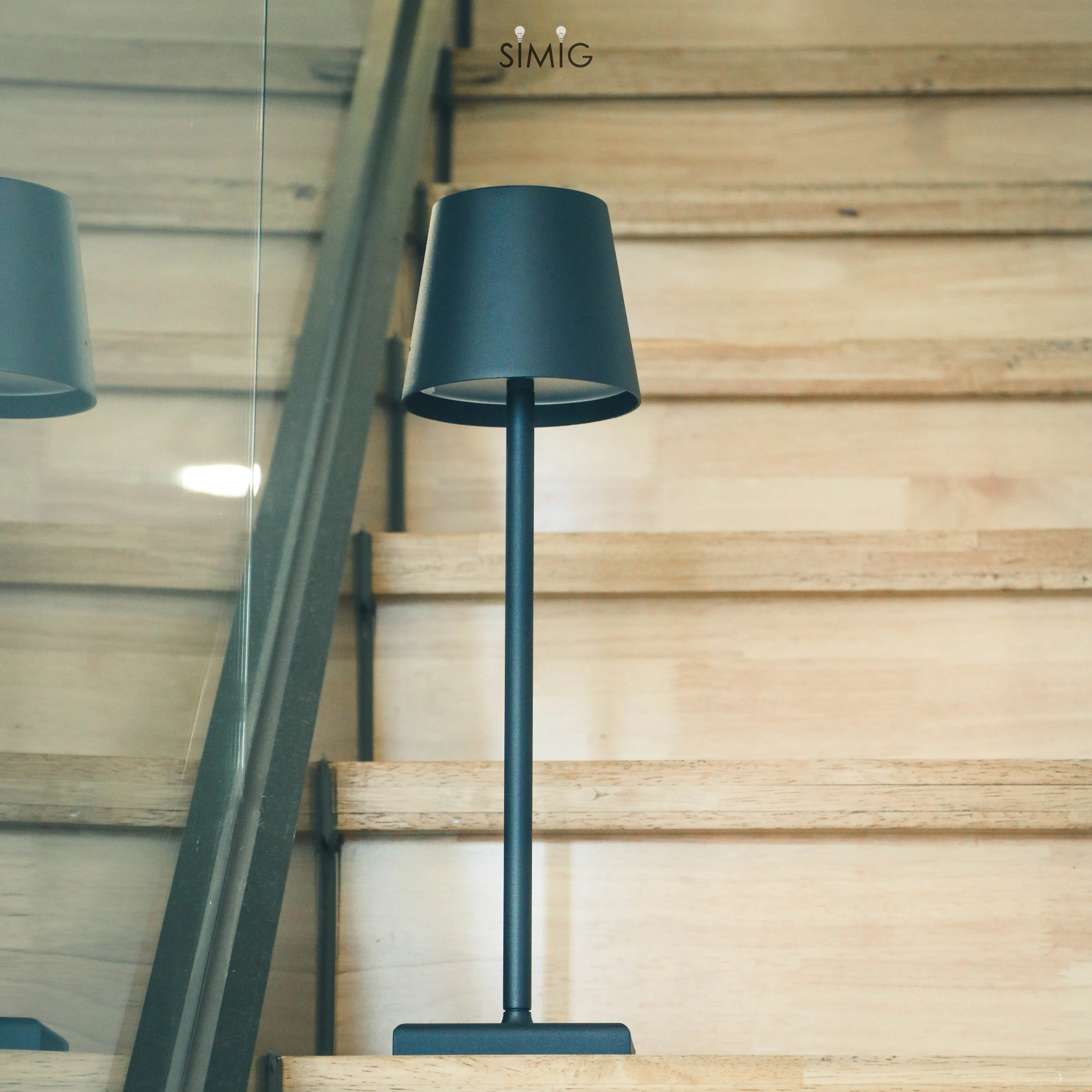 Cordless Rechargeable LED Table Lamp S11