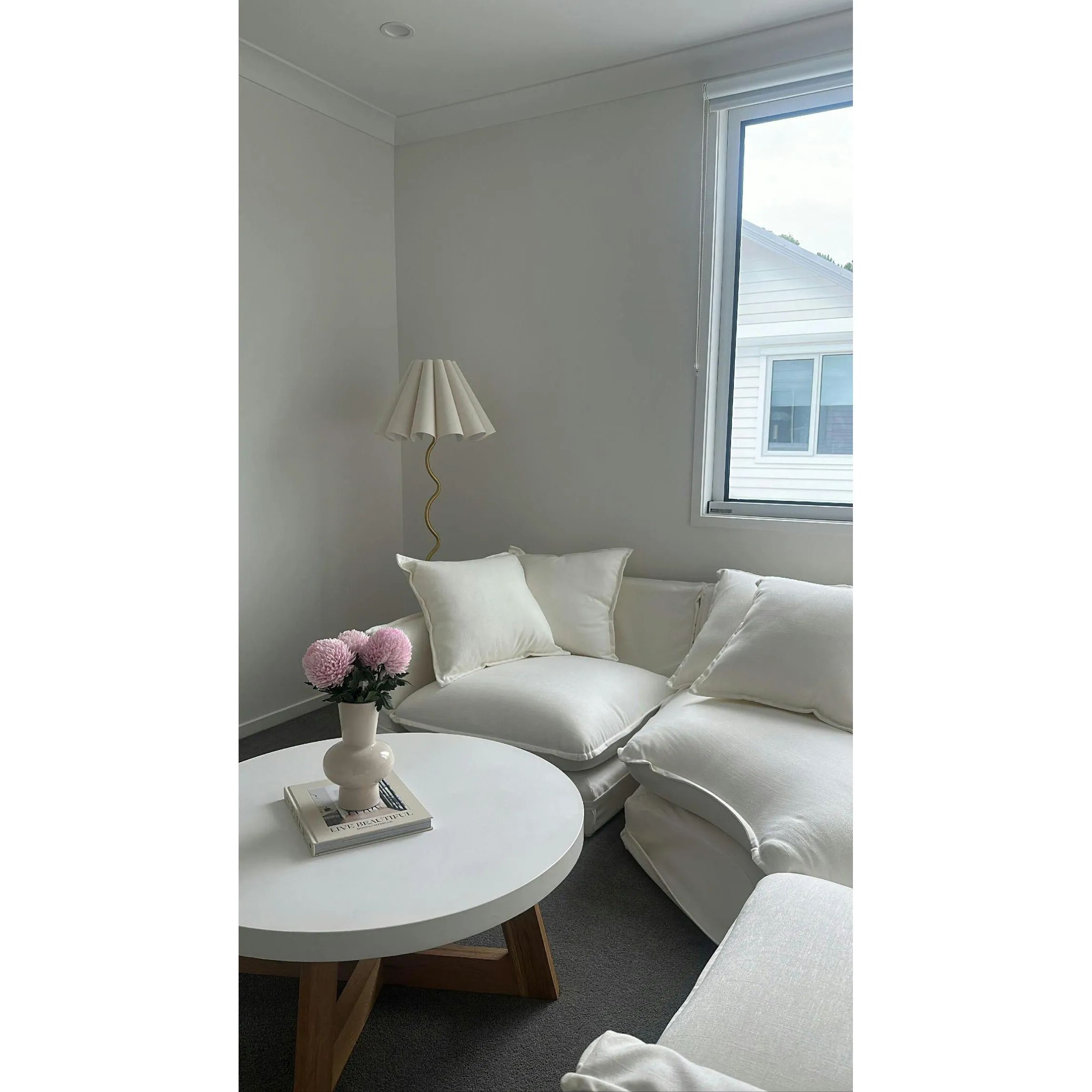 Cora Floor Lamp D705