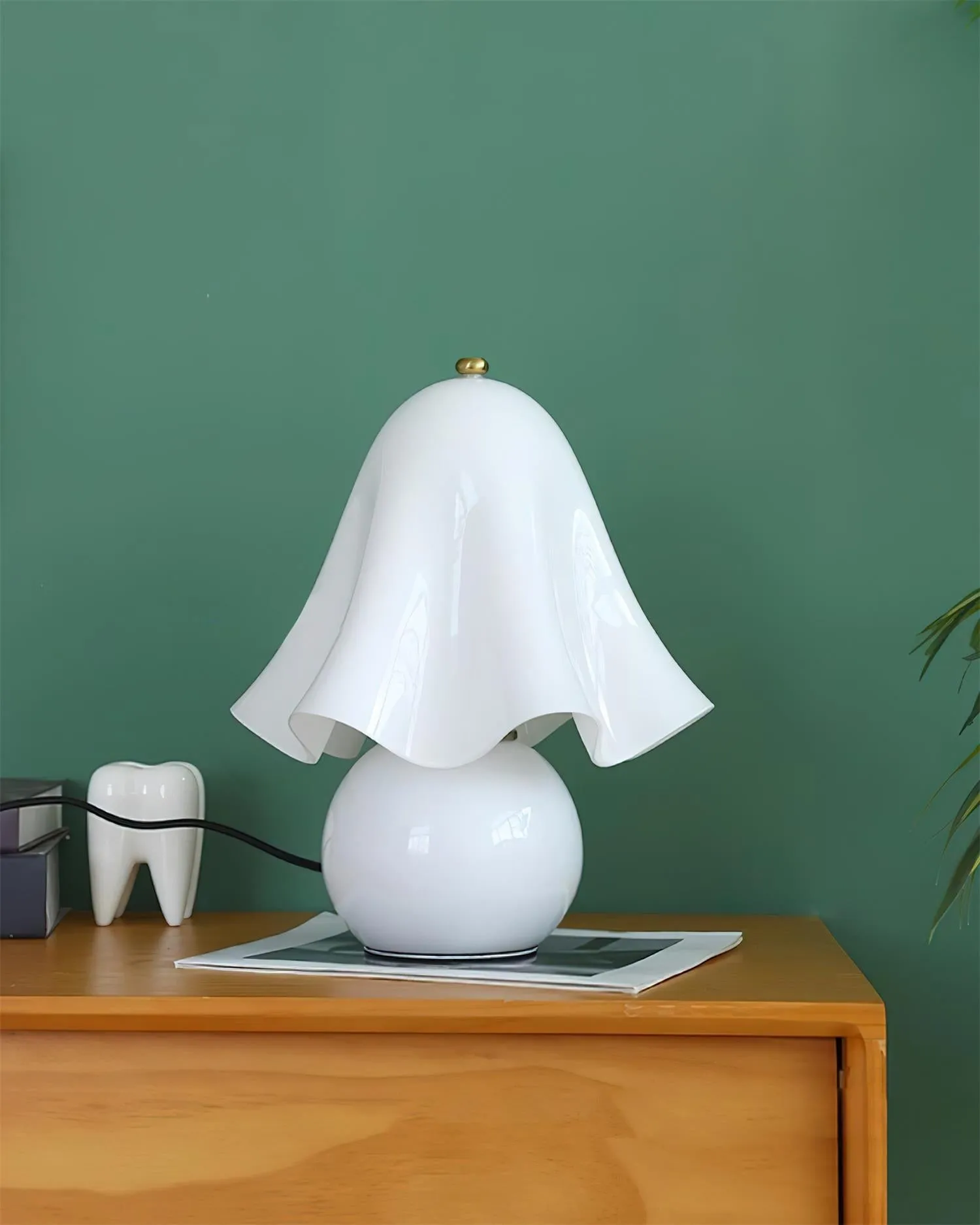 Bellina Decorative Table Lamp - Sculptural Bell Flower Shape T281