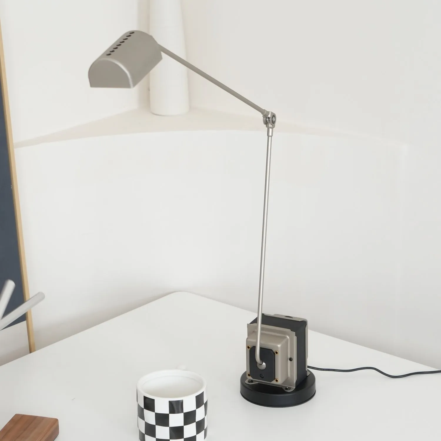 Daphine Table Lamp D446