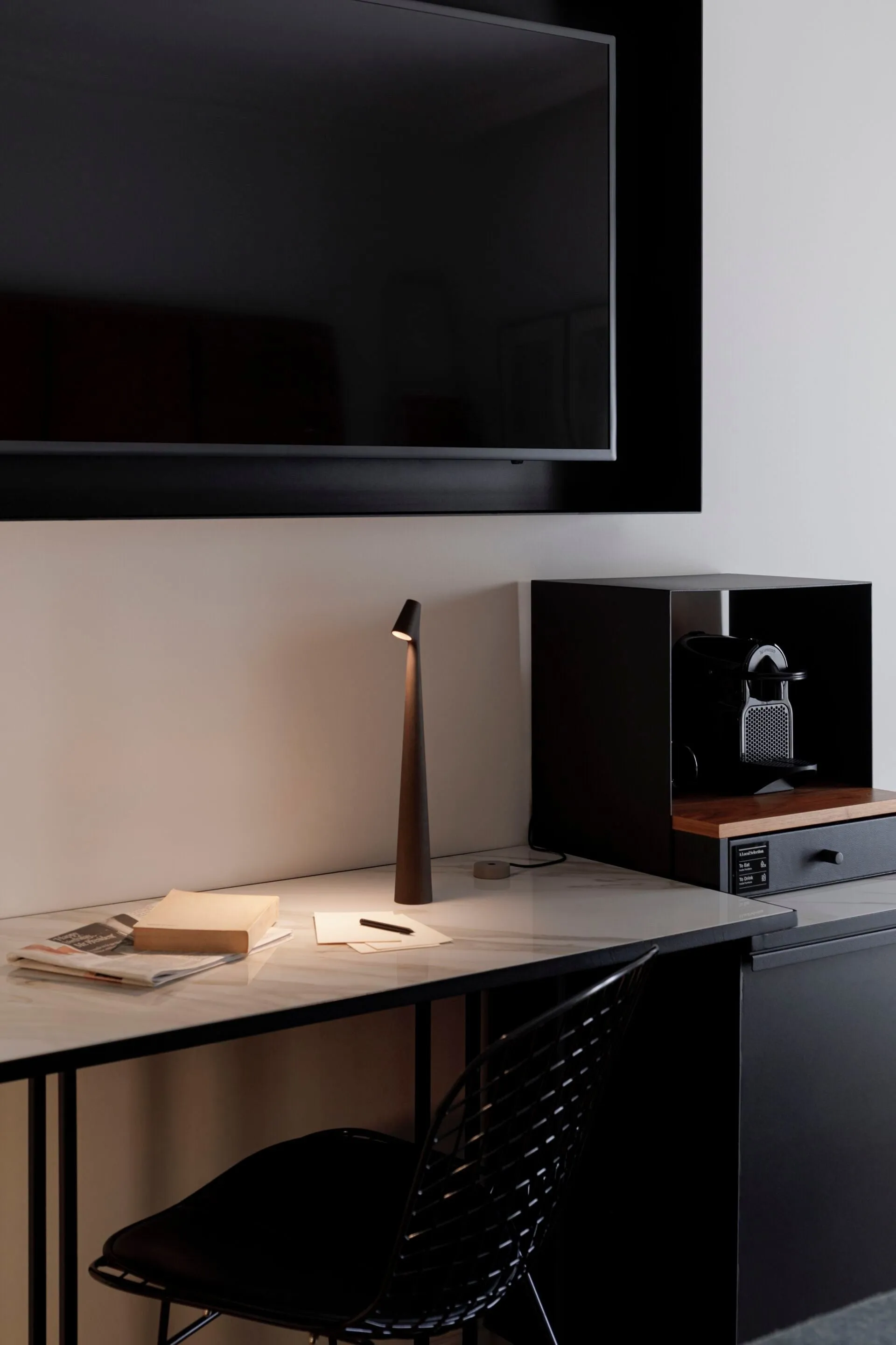 Creative Tall Portable Table Lamp M497