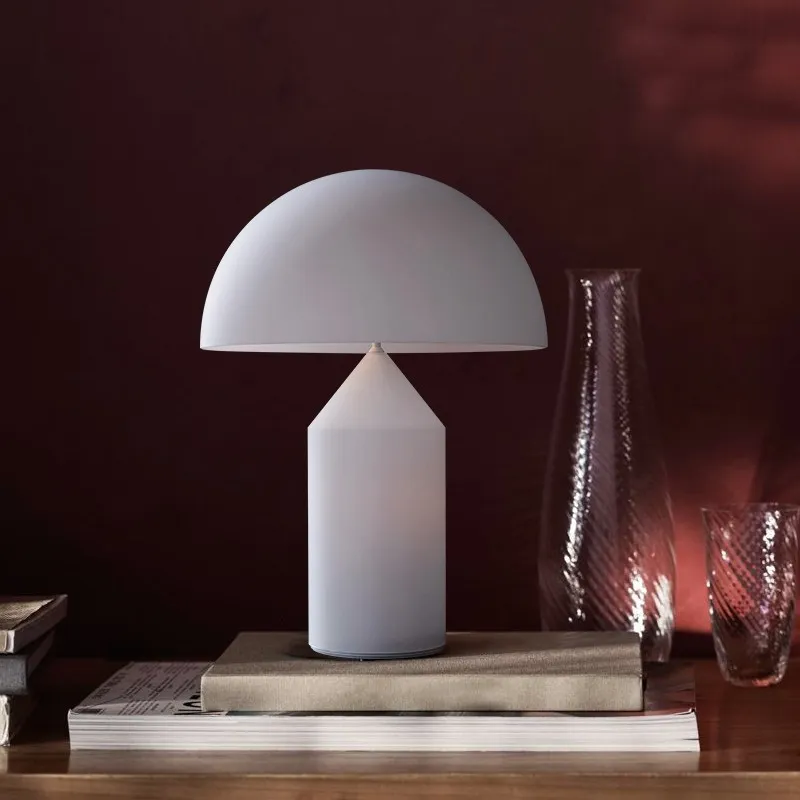 Modern Mushroom Metal Table Lamp for Bedroom