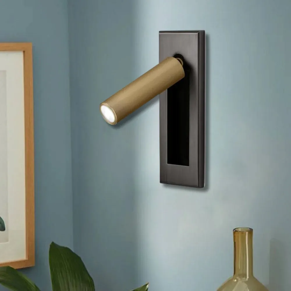 The Modern Square Wall Light D790