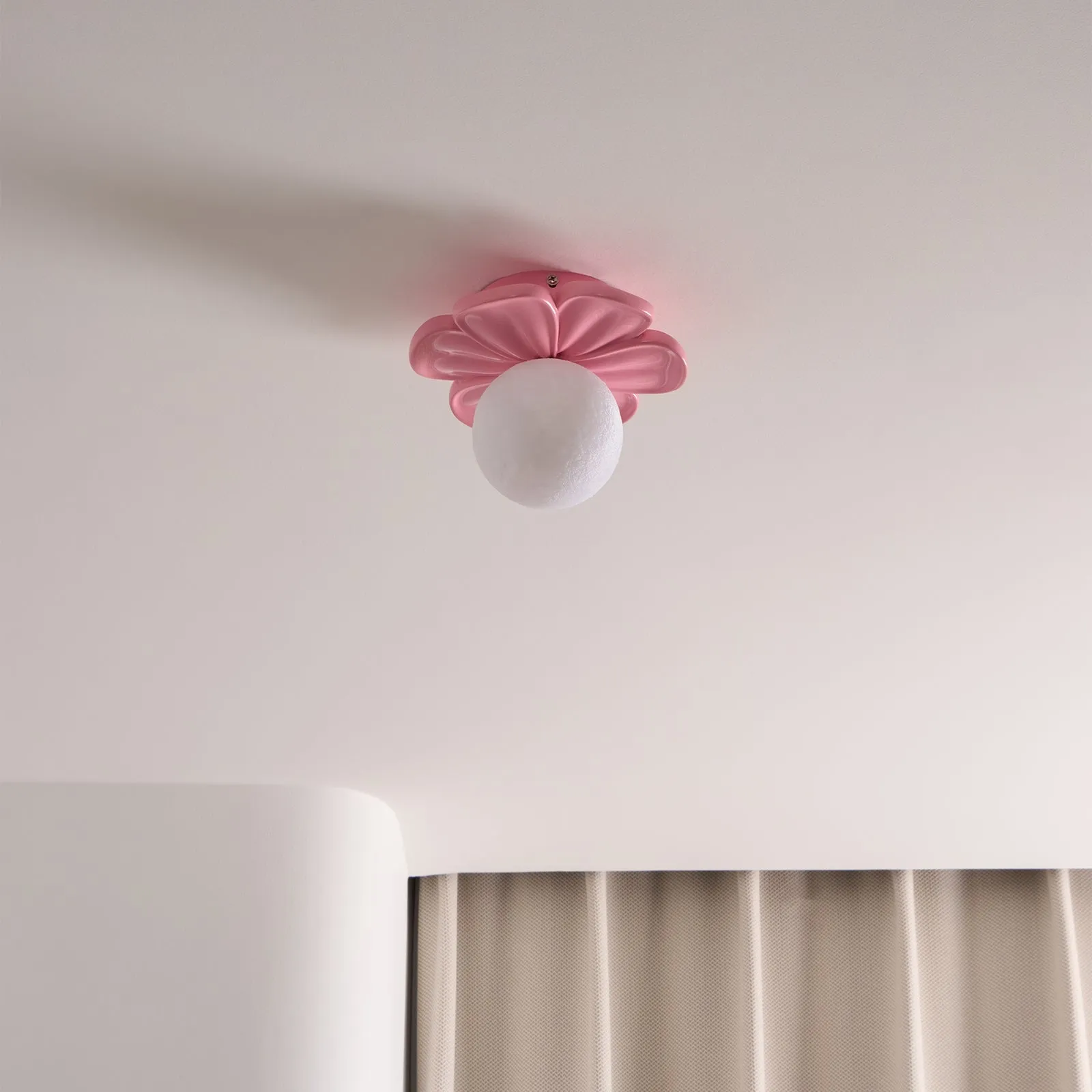 Cream Bloom Flower Ceiling Lamp D408