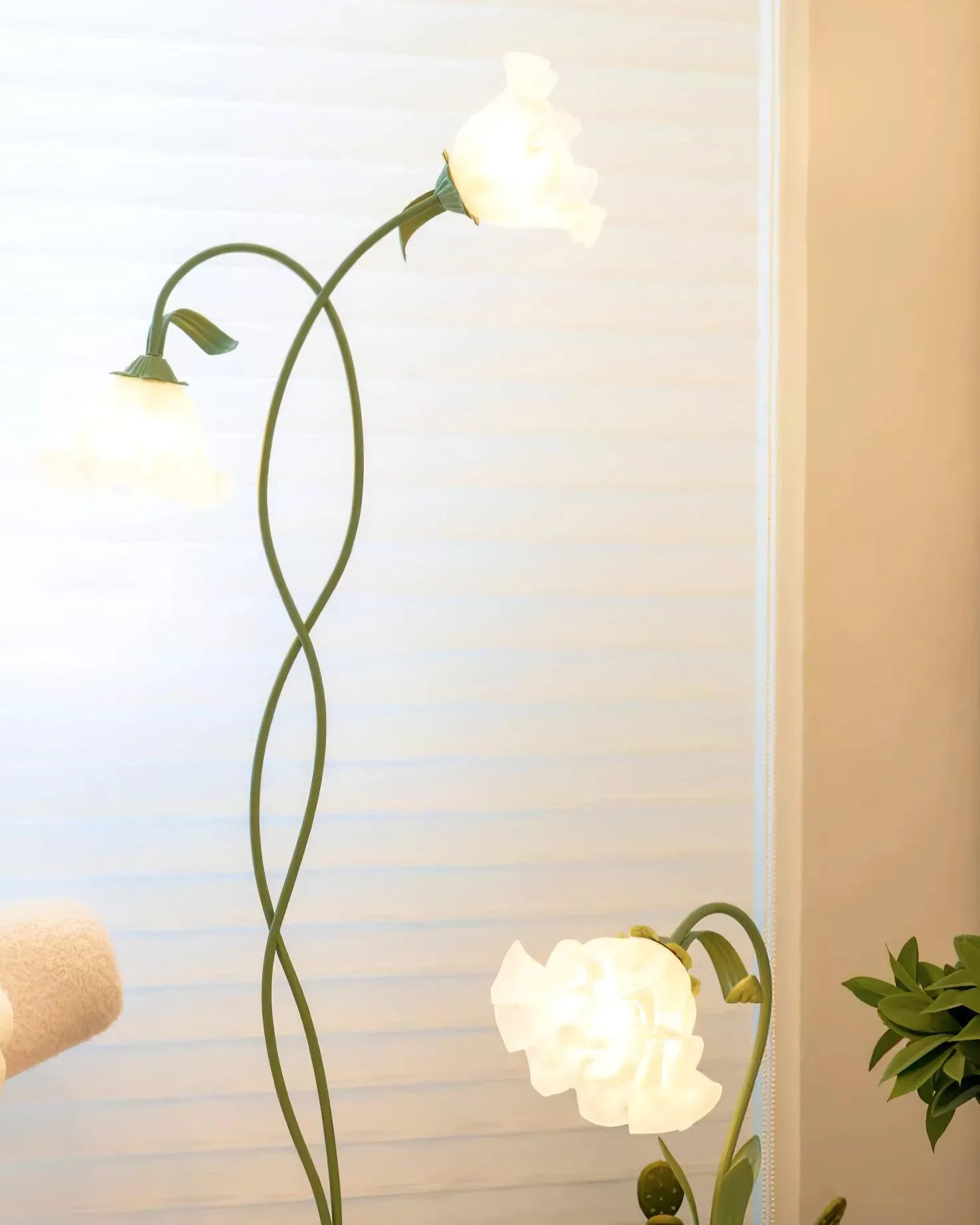 Creative Multi-Head Winding Flower Shape Floor Lamp M175