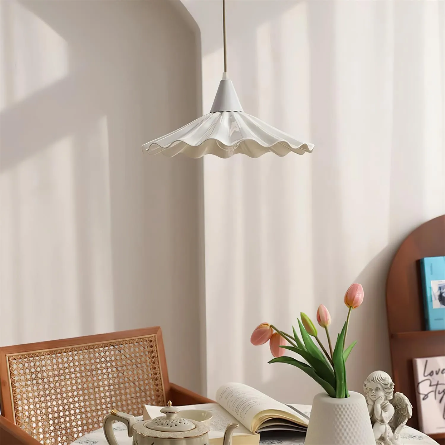 Ruffles Pendant Lamp P016