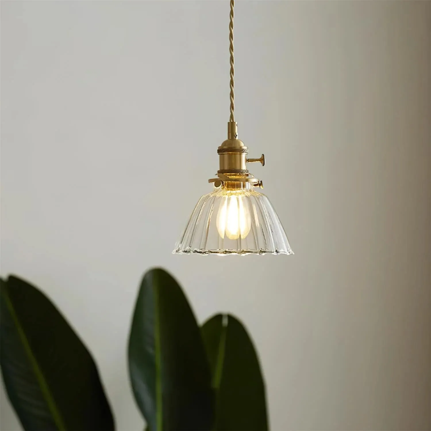 Jasmine Vintage Brass Glass Pendant Light D950