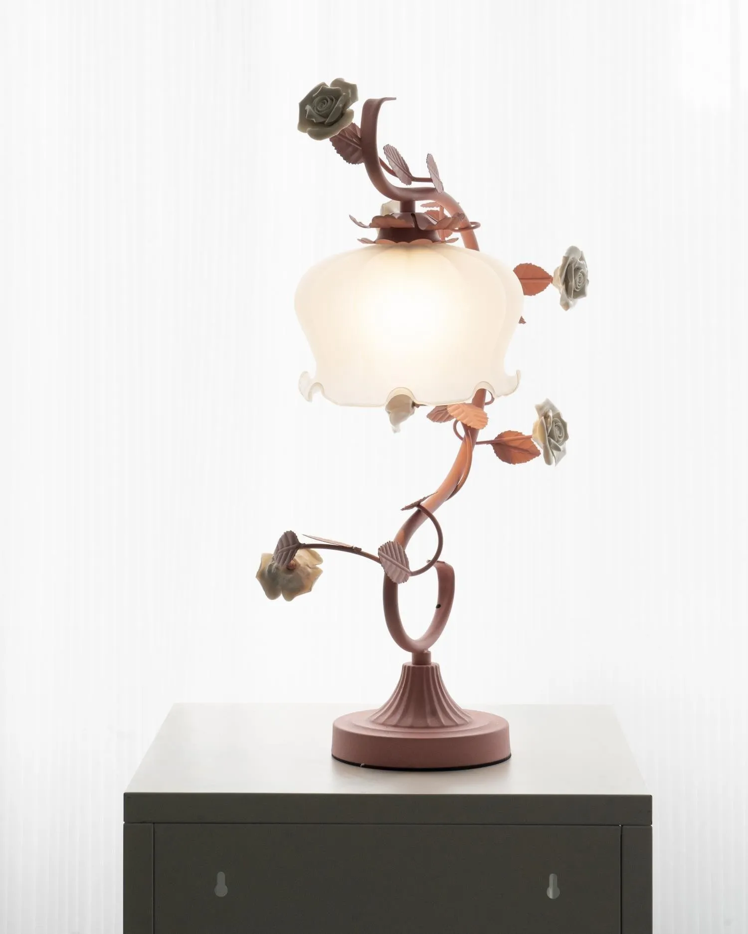 Green Pink White Rose Flower Table Lamp M209