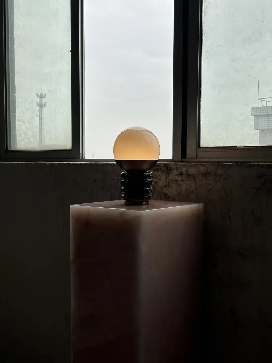 Sylvia Table Lamp D573