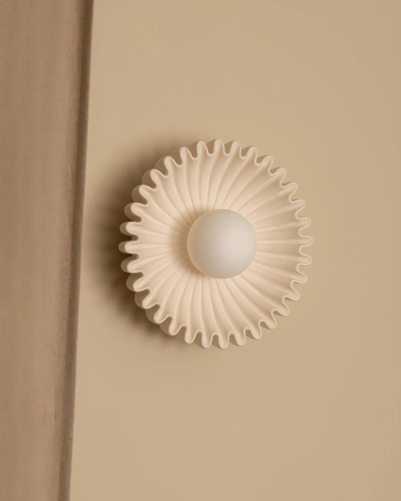 Plastic Lampshade Ceramic Flower Wall lamp M285