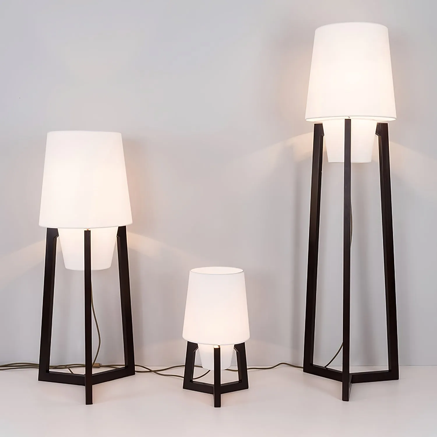 Modern Simple Chinese Style Solid Wood Floor Lamp M150