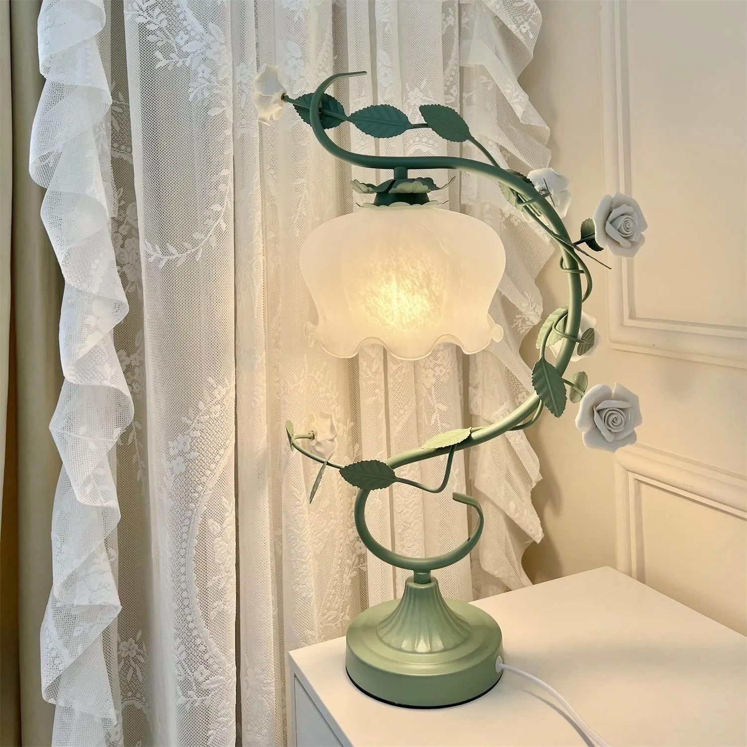 Green Pink White Rose Flower Table Lamp M209