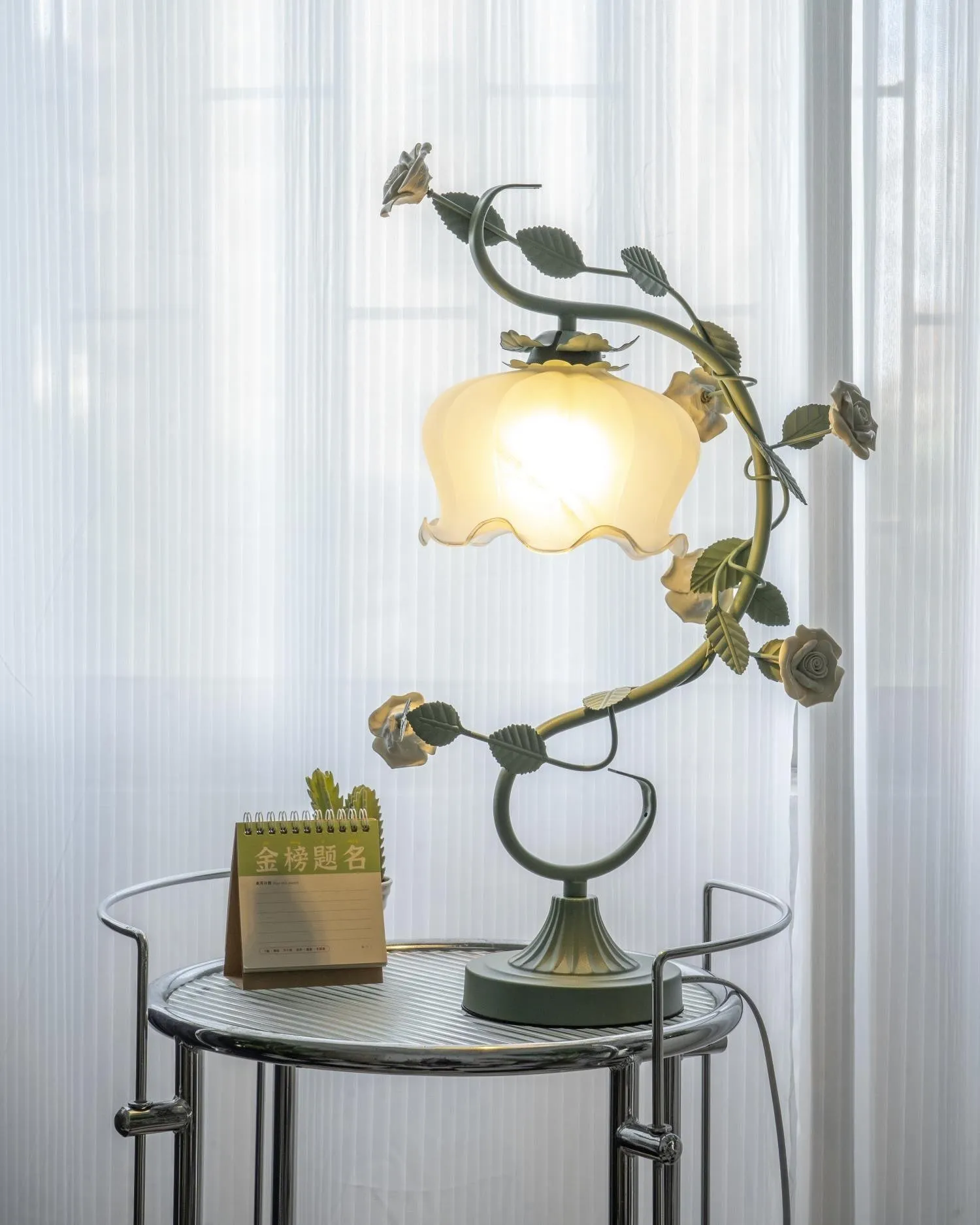 Green Pink White Rose Flower Table Lamp M209