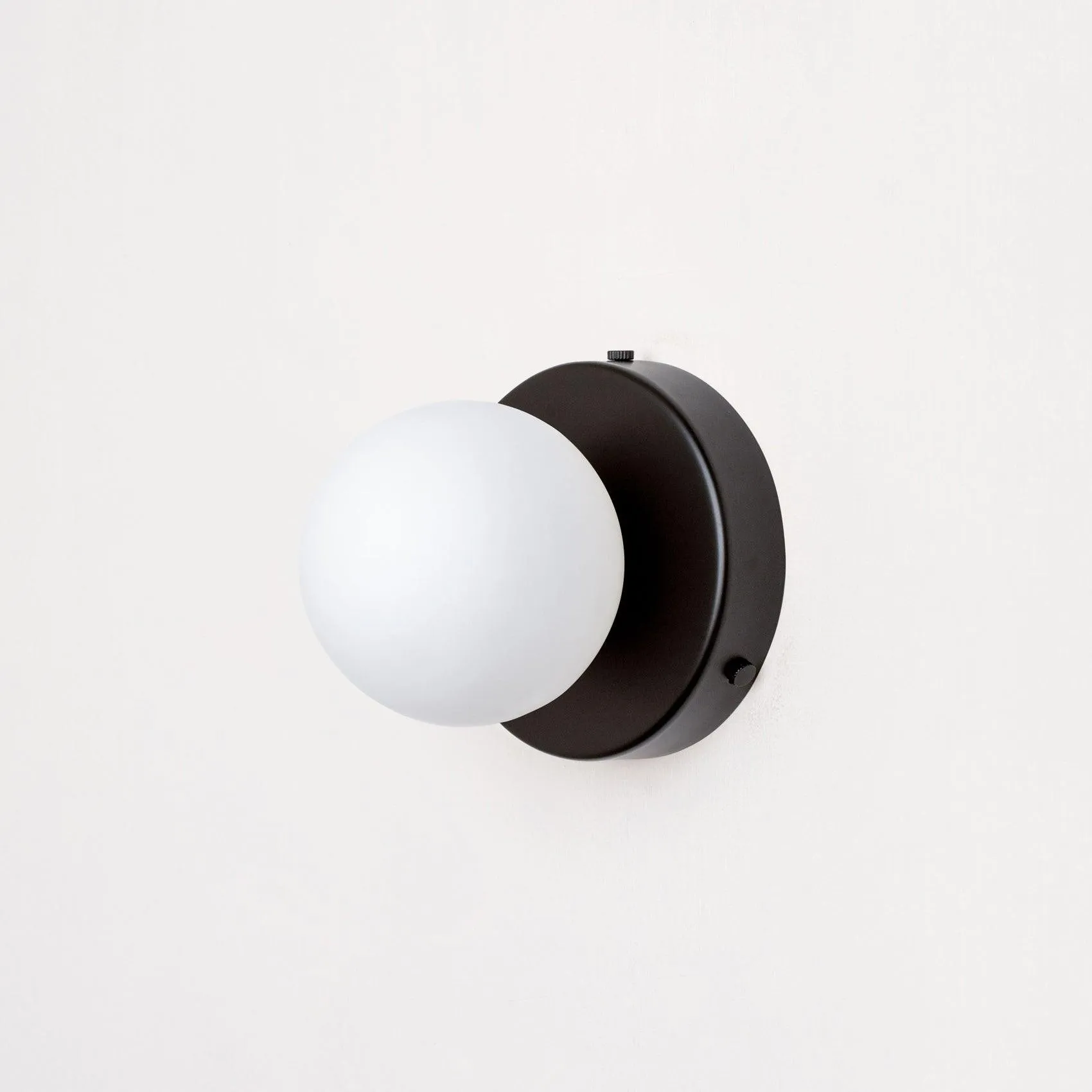 Nuvol Wall Lamp T192