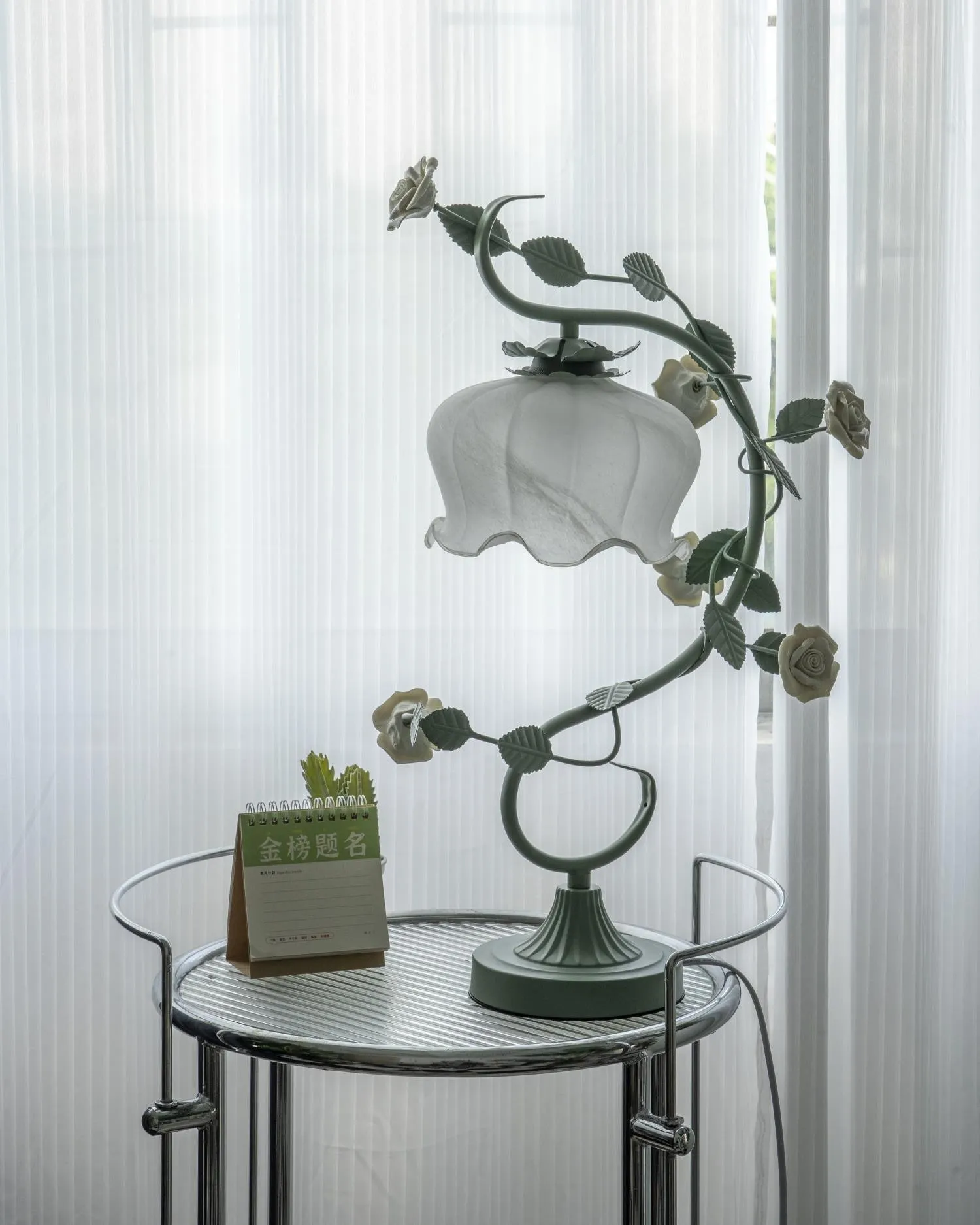 Green Pink White Rose Flower Table Lamp M209
