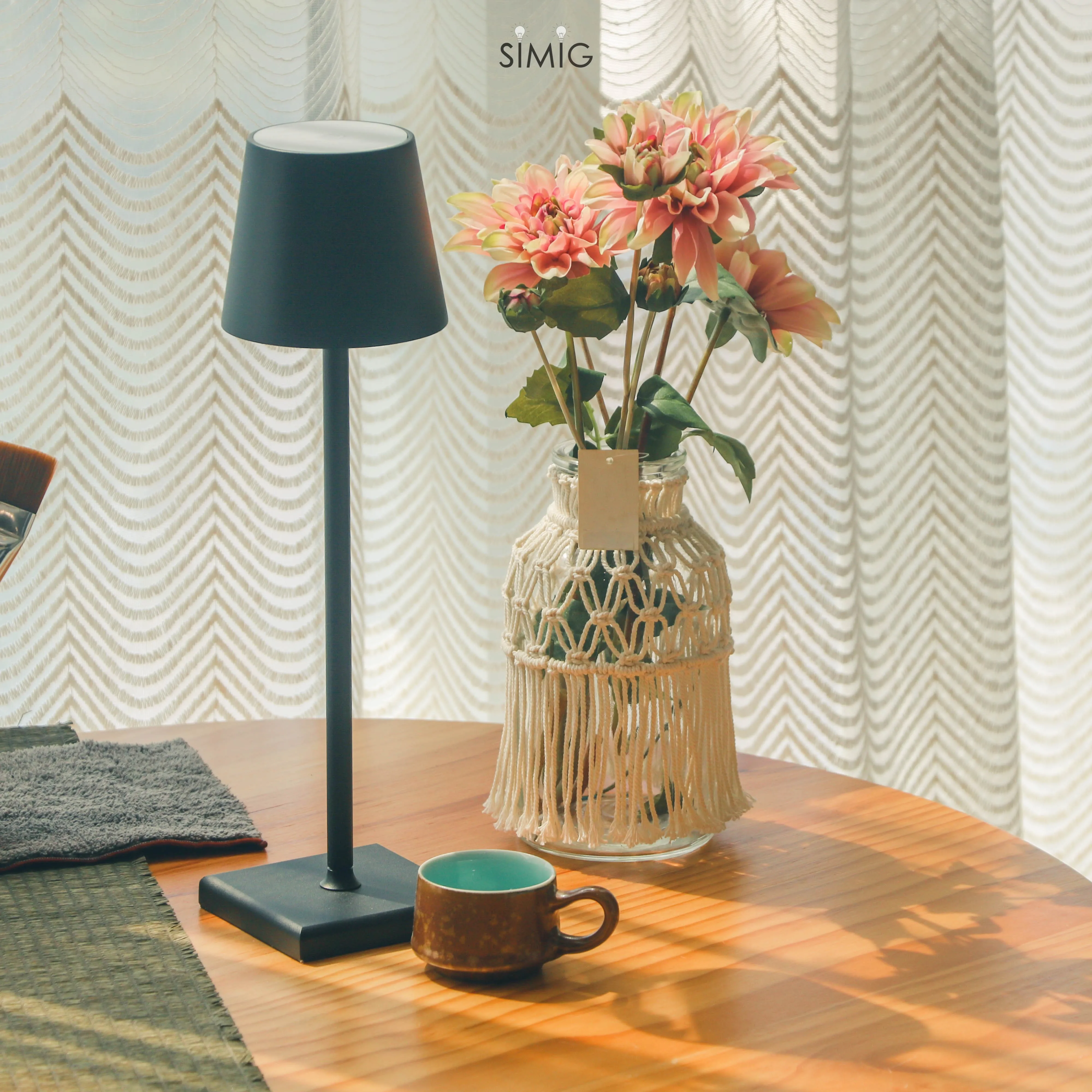 Cordless Rechargeable LED Table Lamp S11