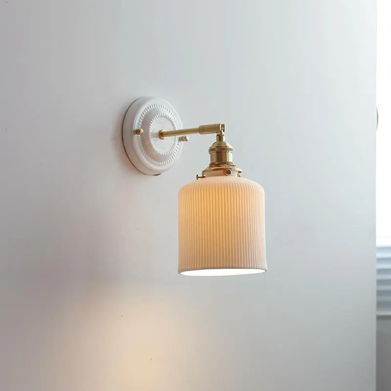Vintage Ceramic & Brass Wall Sconce – Elegant Lighting for Bedrooms & Hallways T265