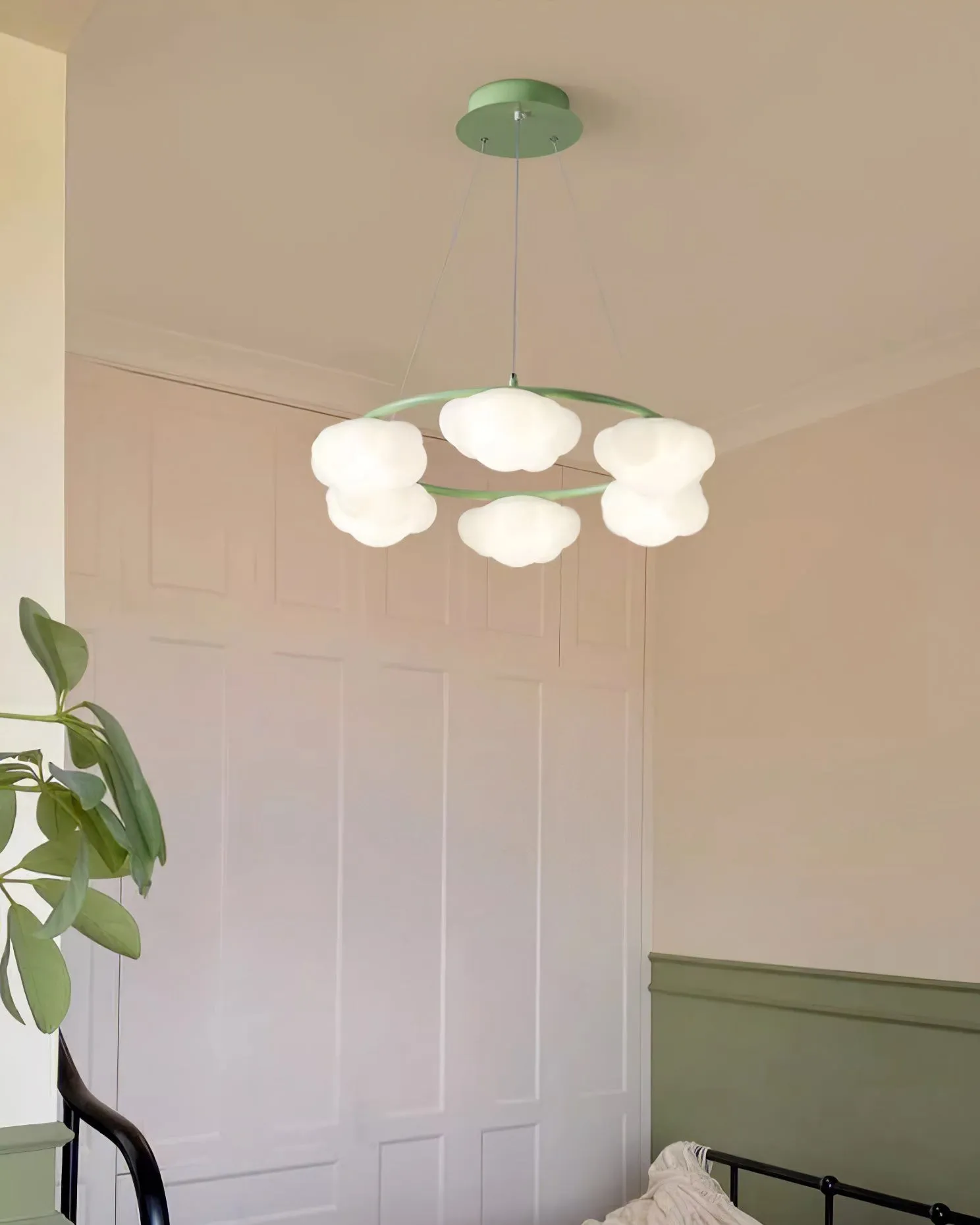 Cream Style Creative Personality Clouds Chandelier M322