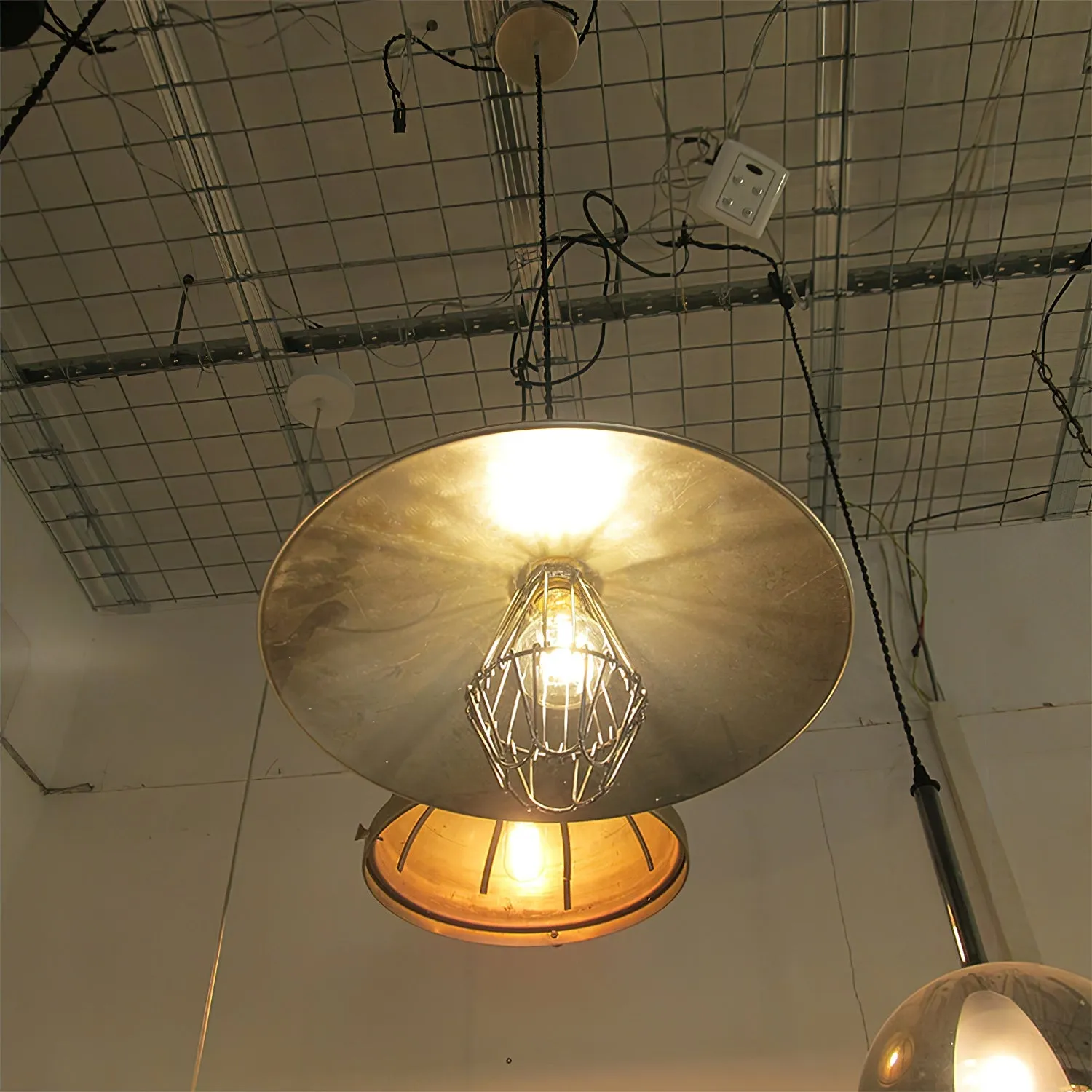 Cantina Pendant Light D473