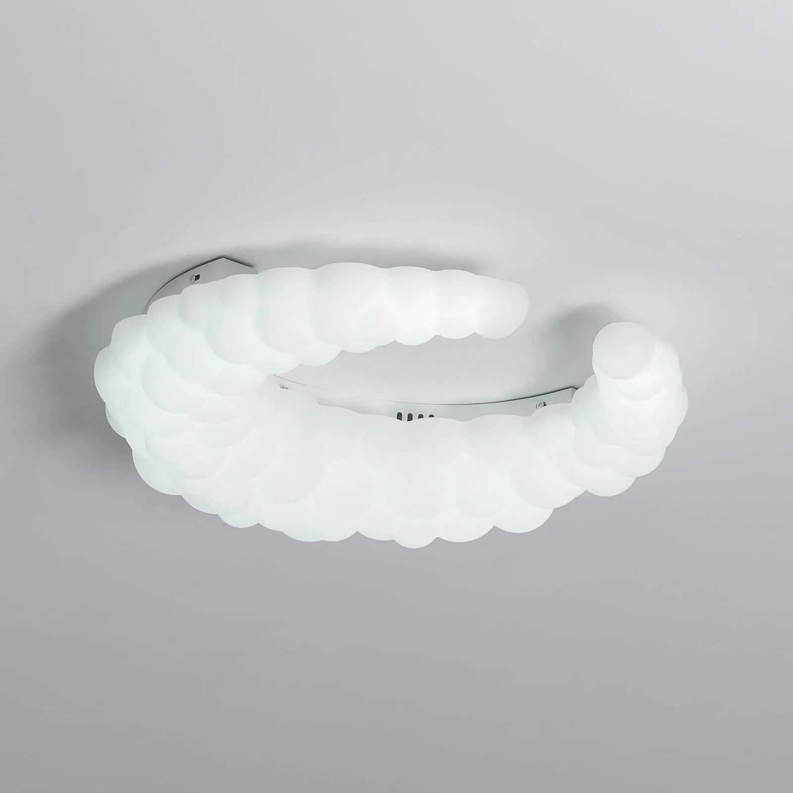 Cream Style Moon Ceiling Lamp M580