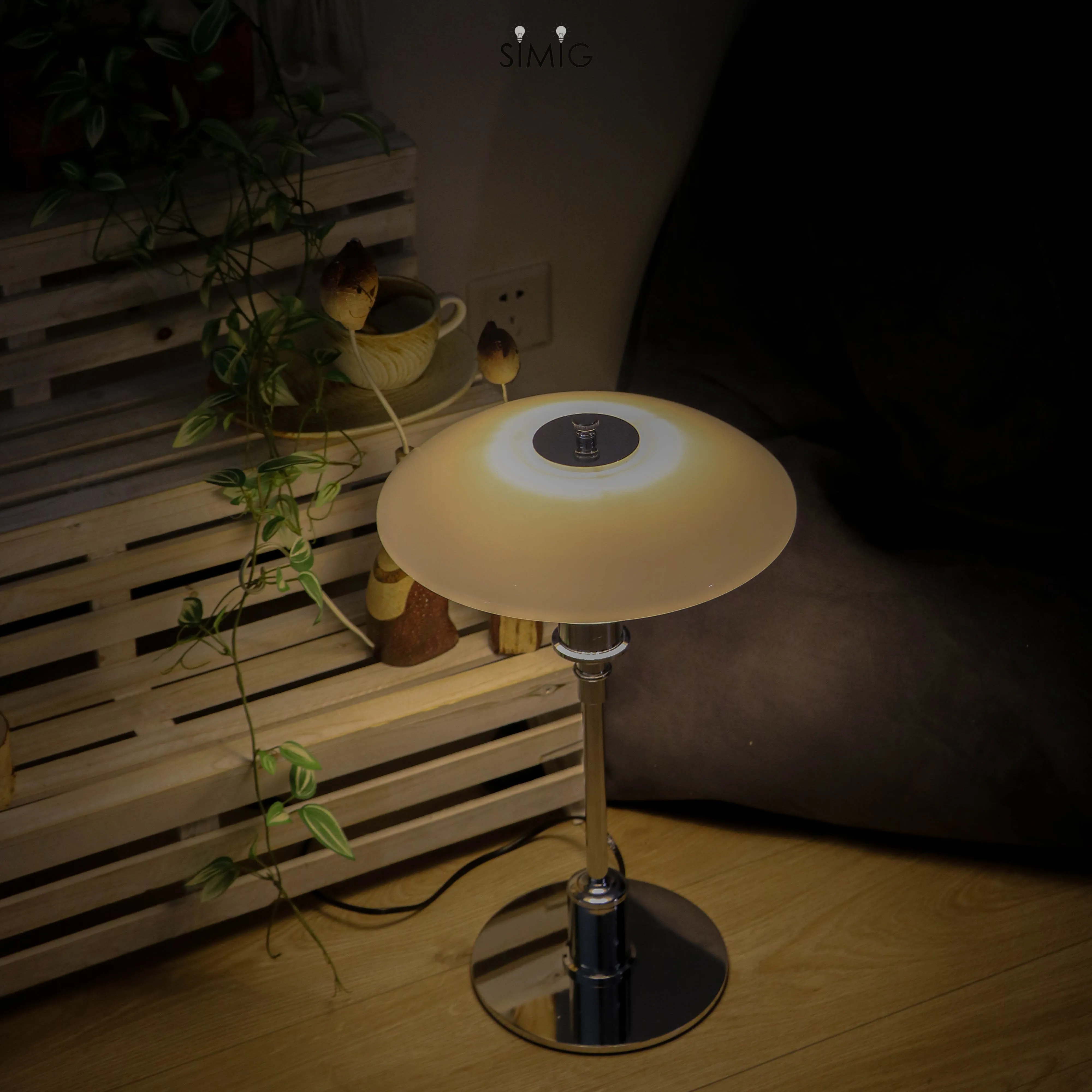 Danish Disc Multilayer Metal Table Lamp