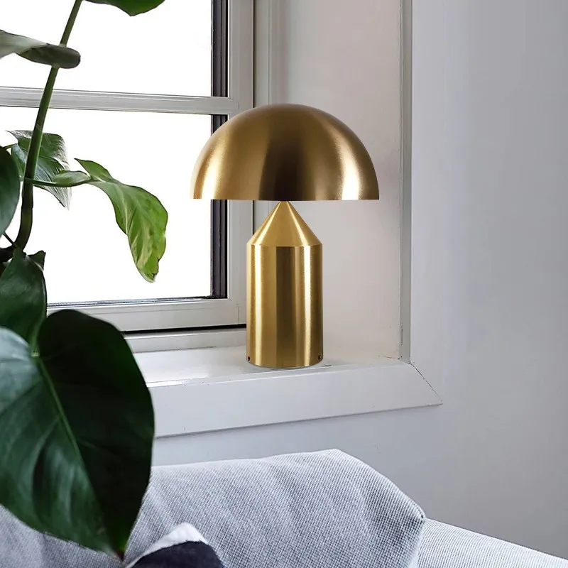 Modern Mushroom Metal Table Lamp for Bedroom