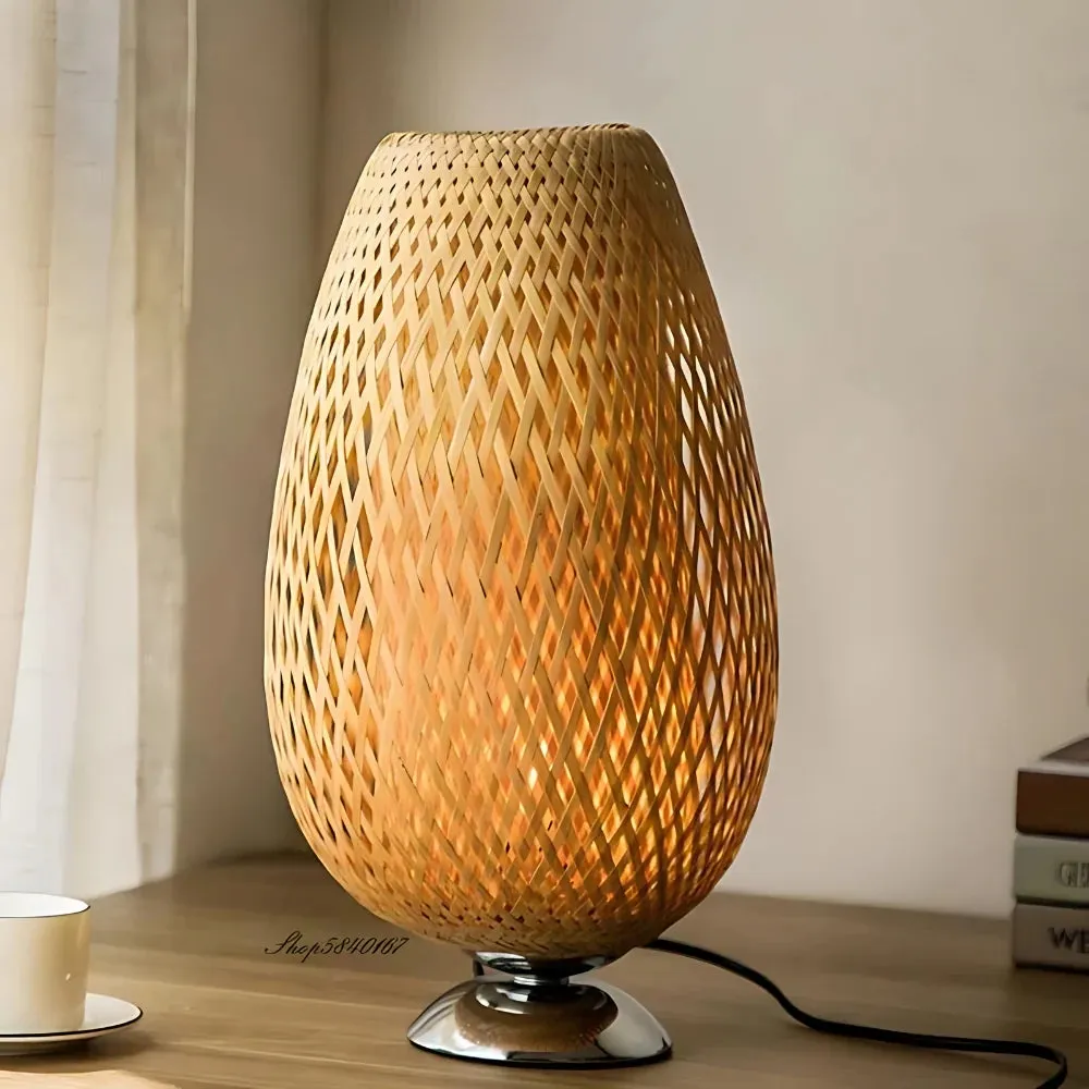 Handcrafted Sustainable Bamboo Table Lamp D847
