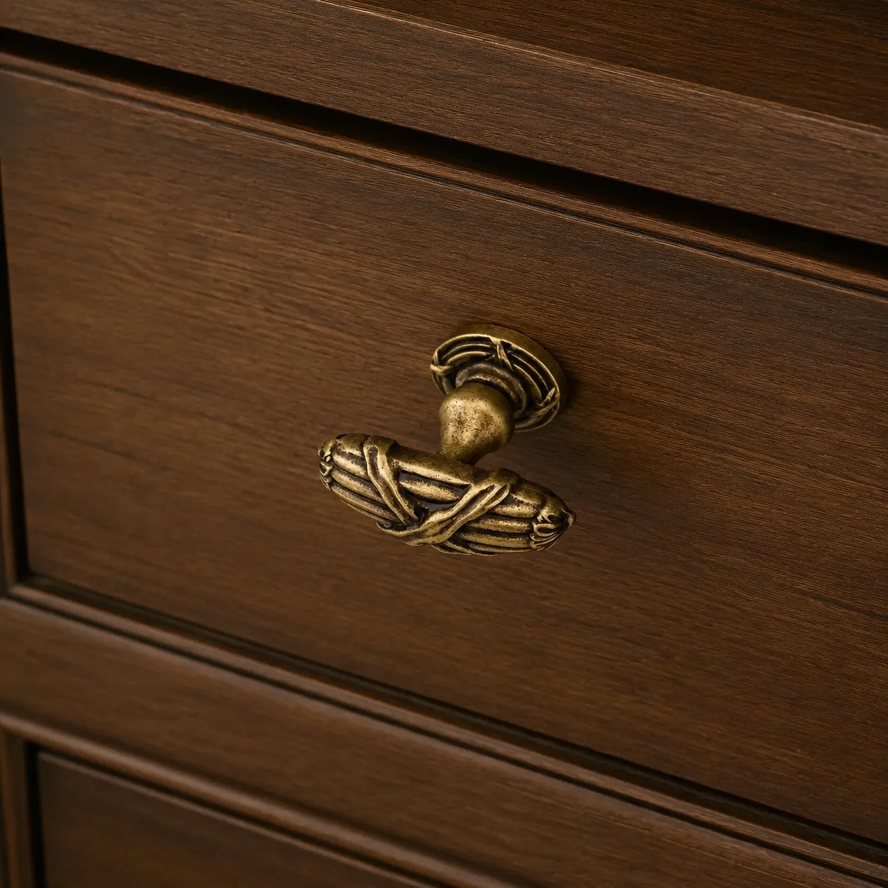 Antique Brass Leaf Cabinet Knob
